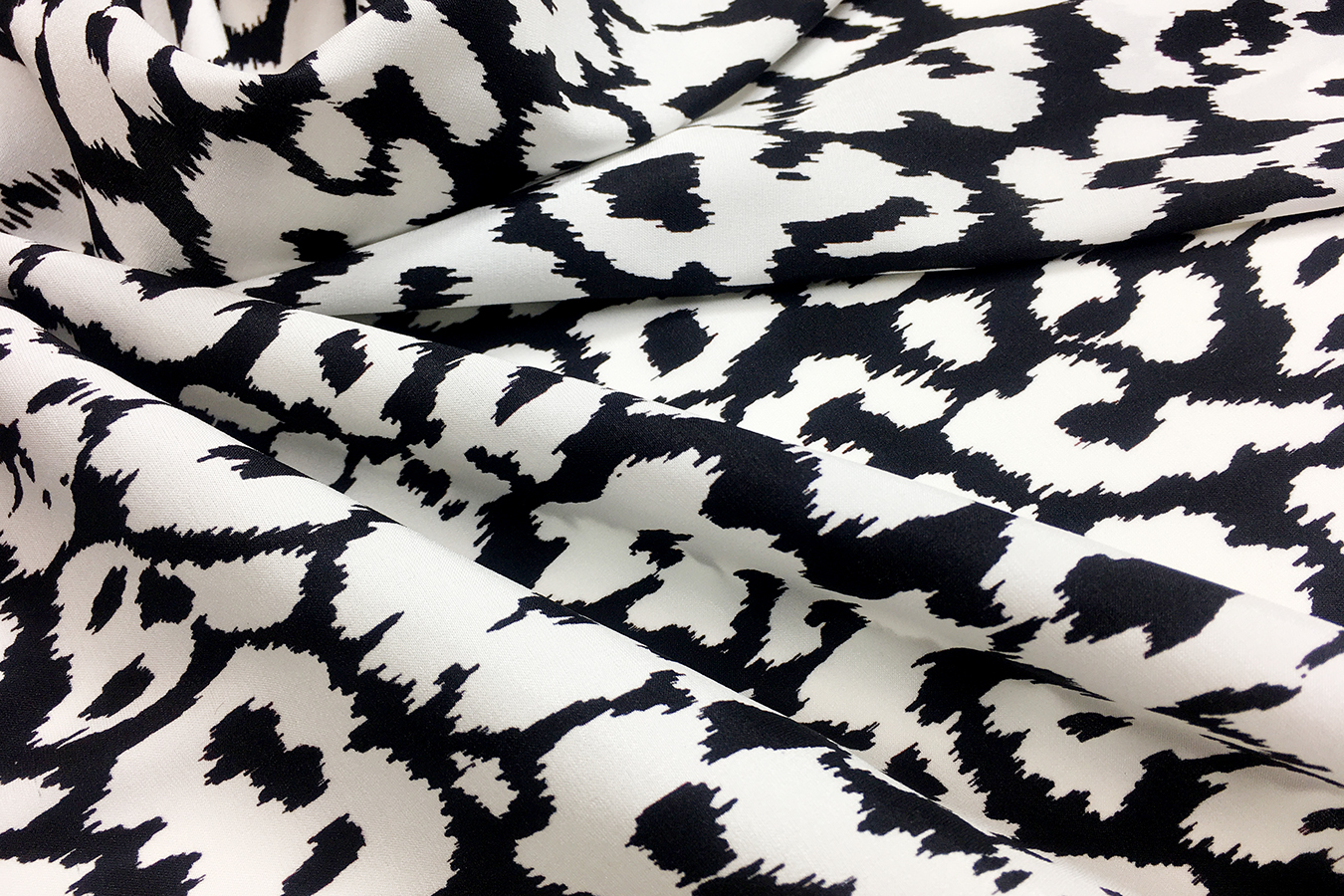 Seidenstretch - Leomuster