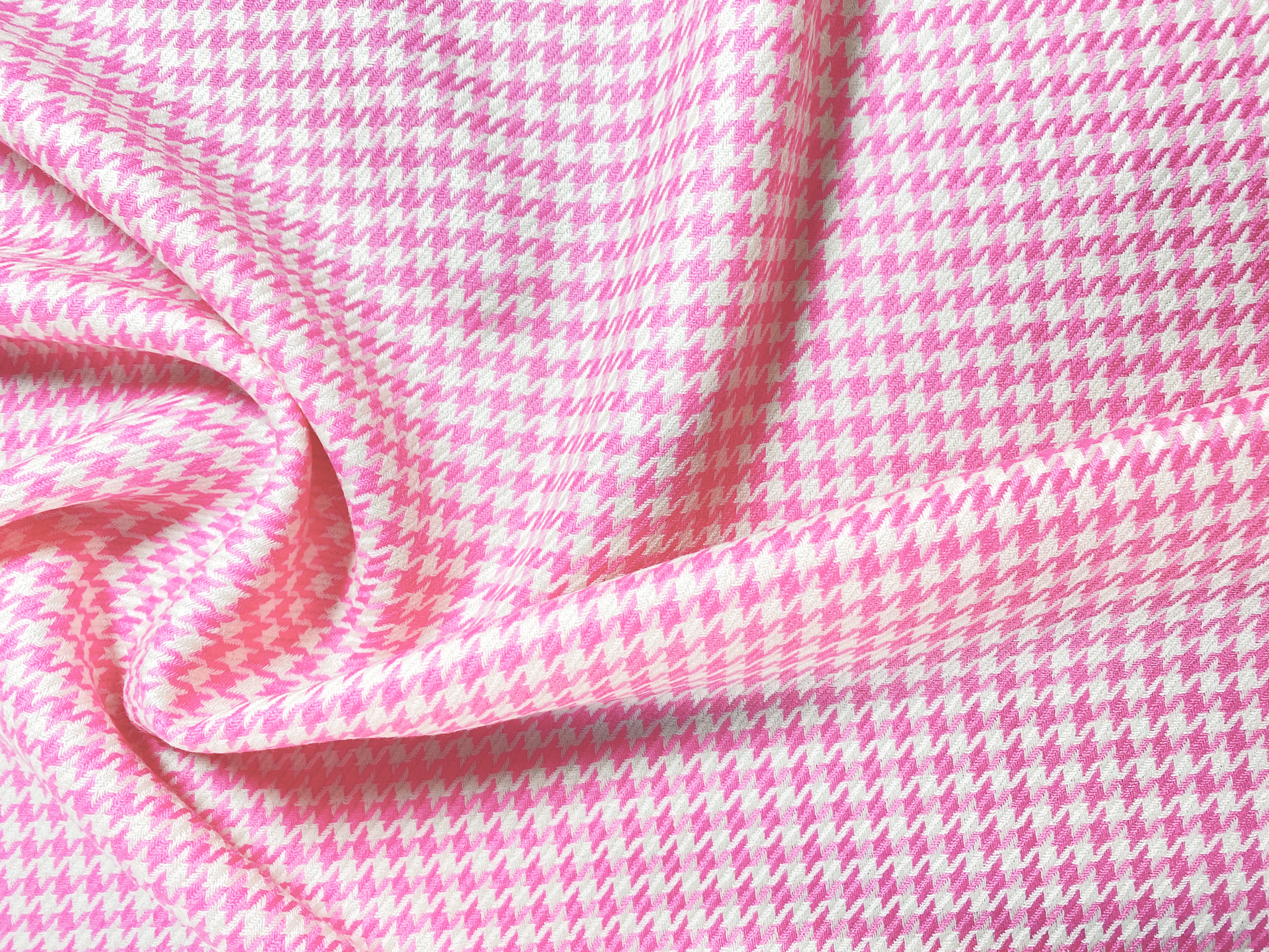 Schurwolle Hahnentritt rosa-weiß