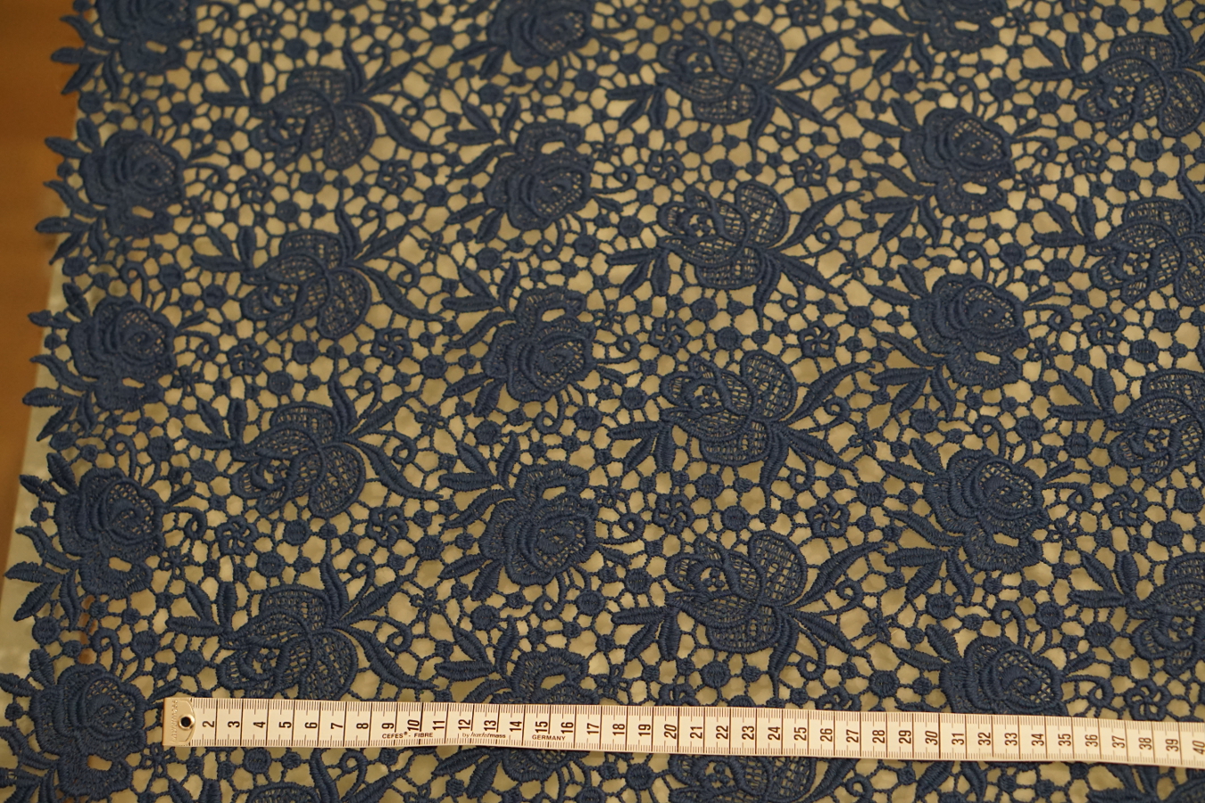 Schurwolle - Spachtelspitze