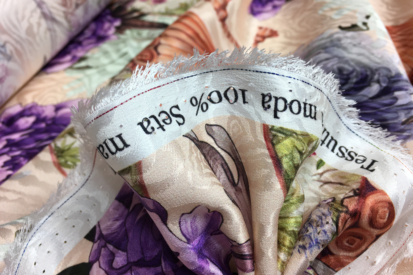 Seidenjacquard - Fächer auf apricot