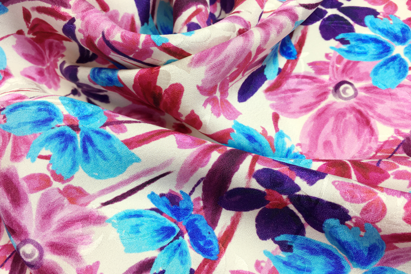 Seidenjacquard - bunte Blüten