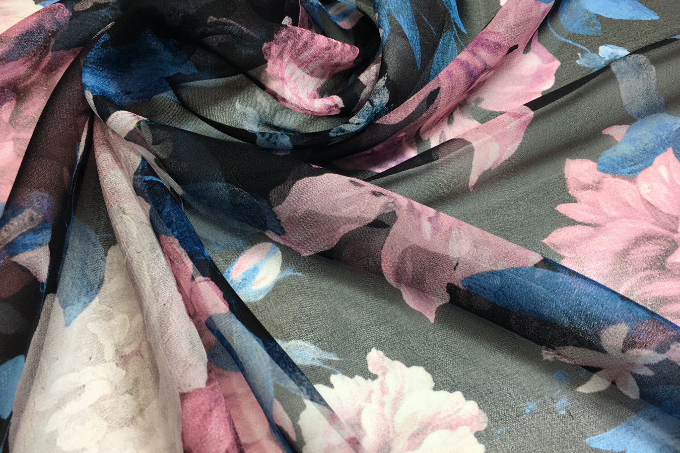 Seidenchiffon - Blüten und Blätter