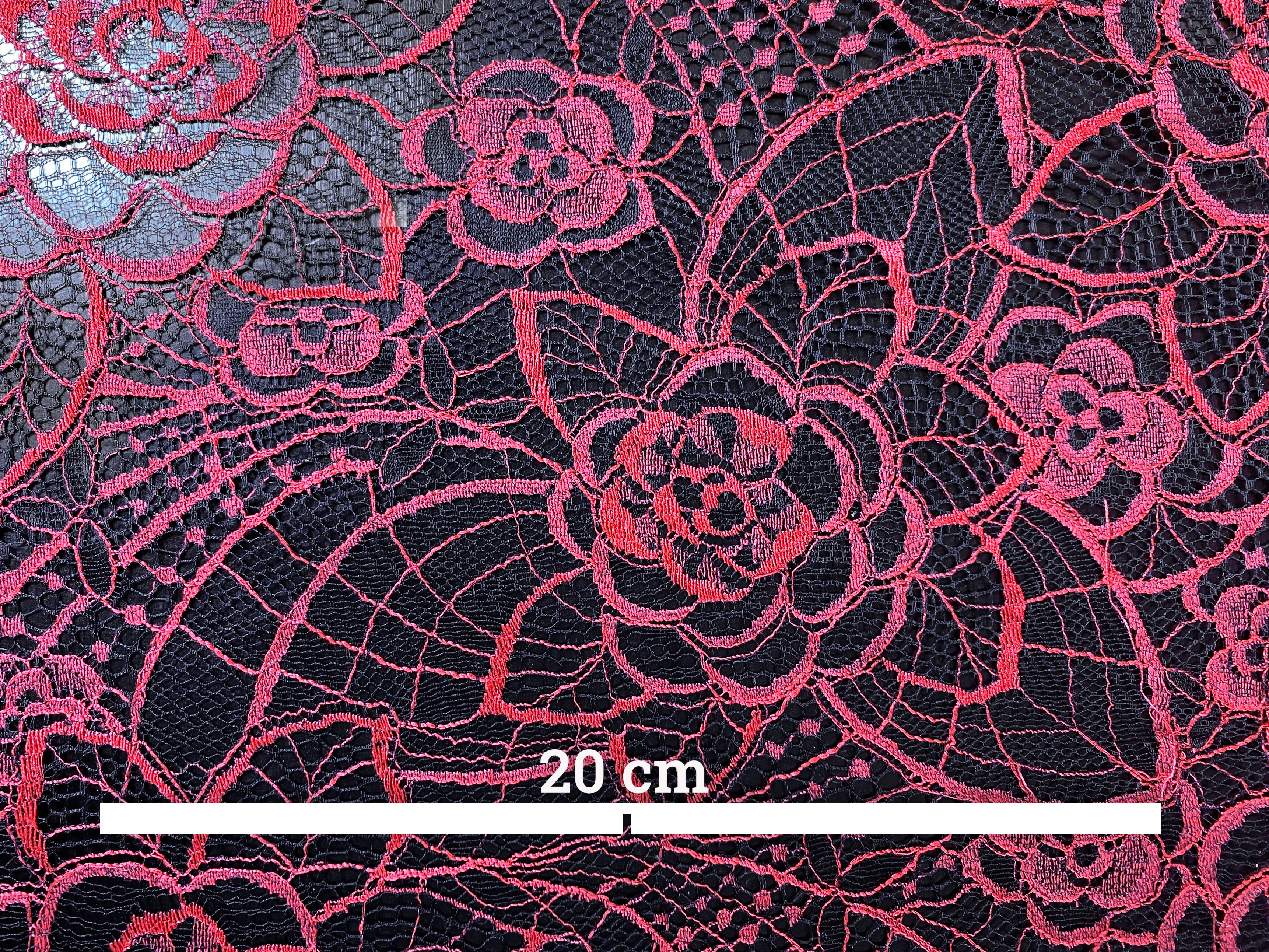 französische Spitze rot-schwarz