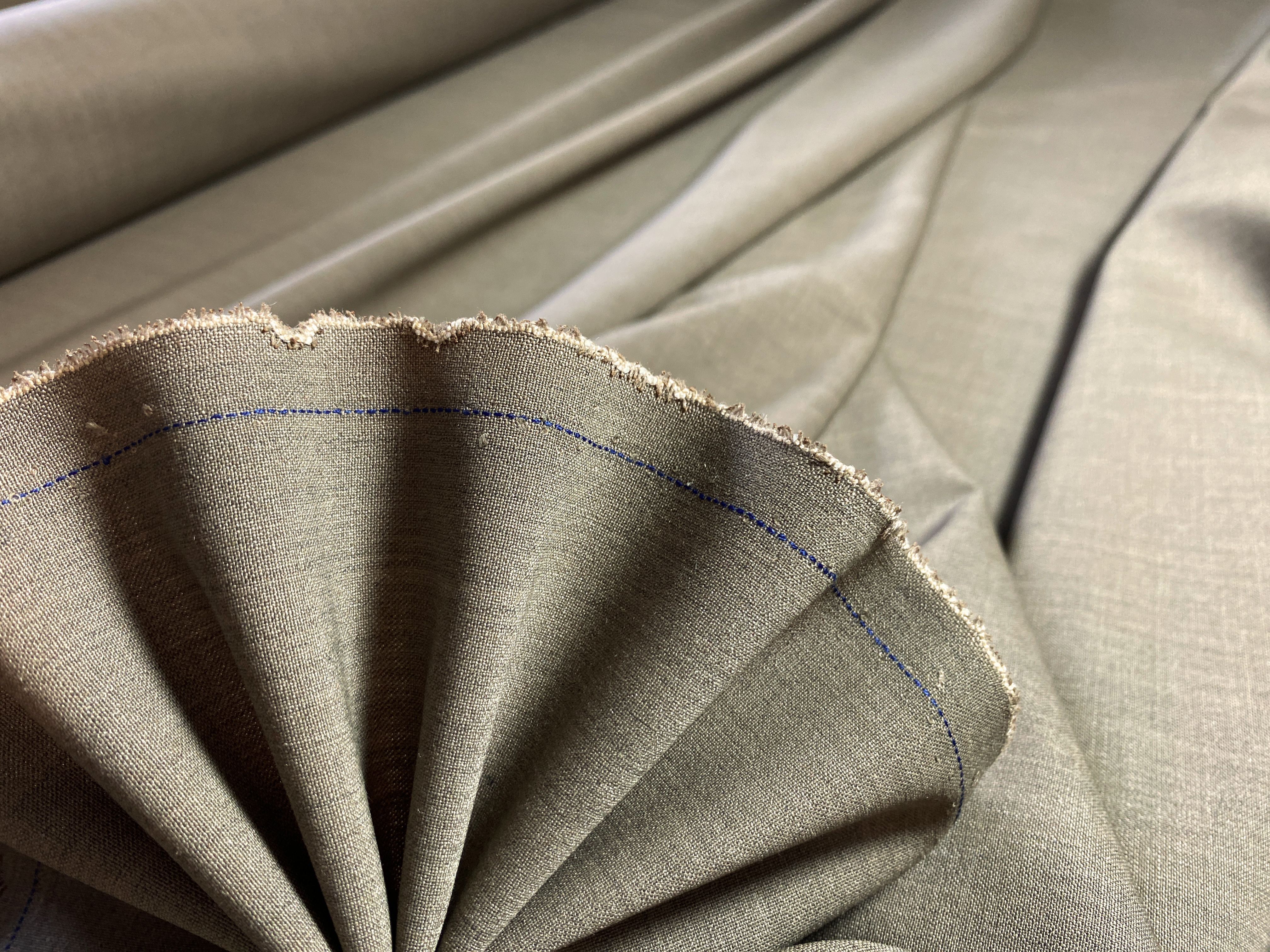 feine elastische Schurwolle taupe