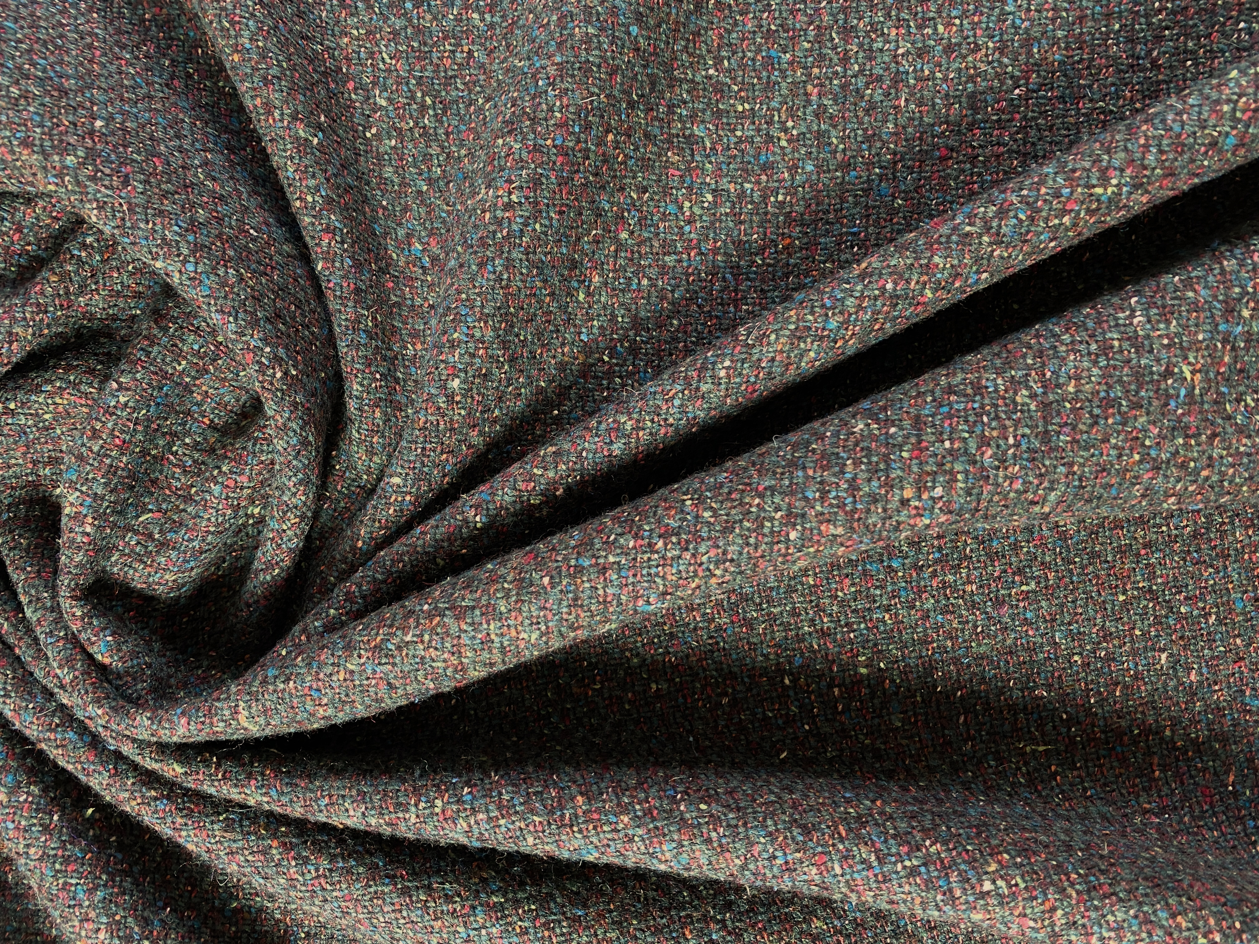 Schurwolltweed mit Minikaros