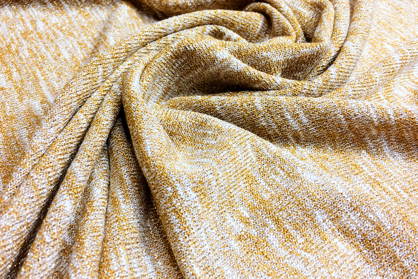 Jersey - zarter Goldfaden