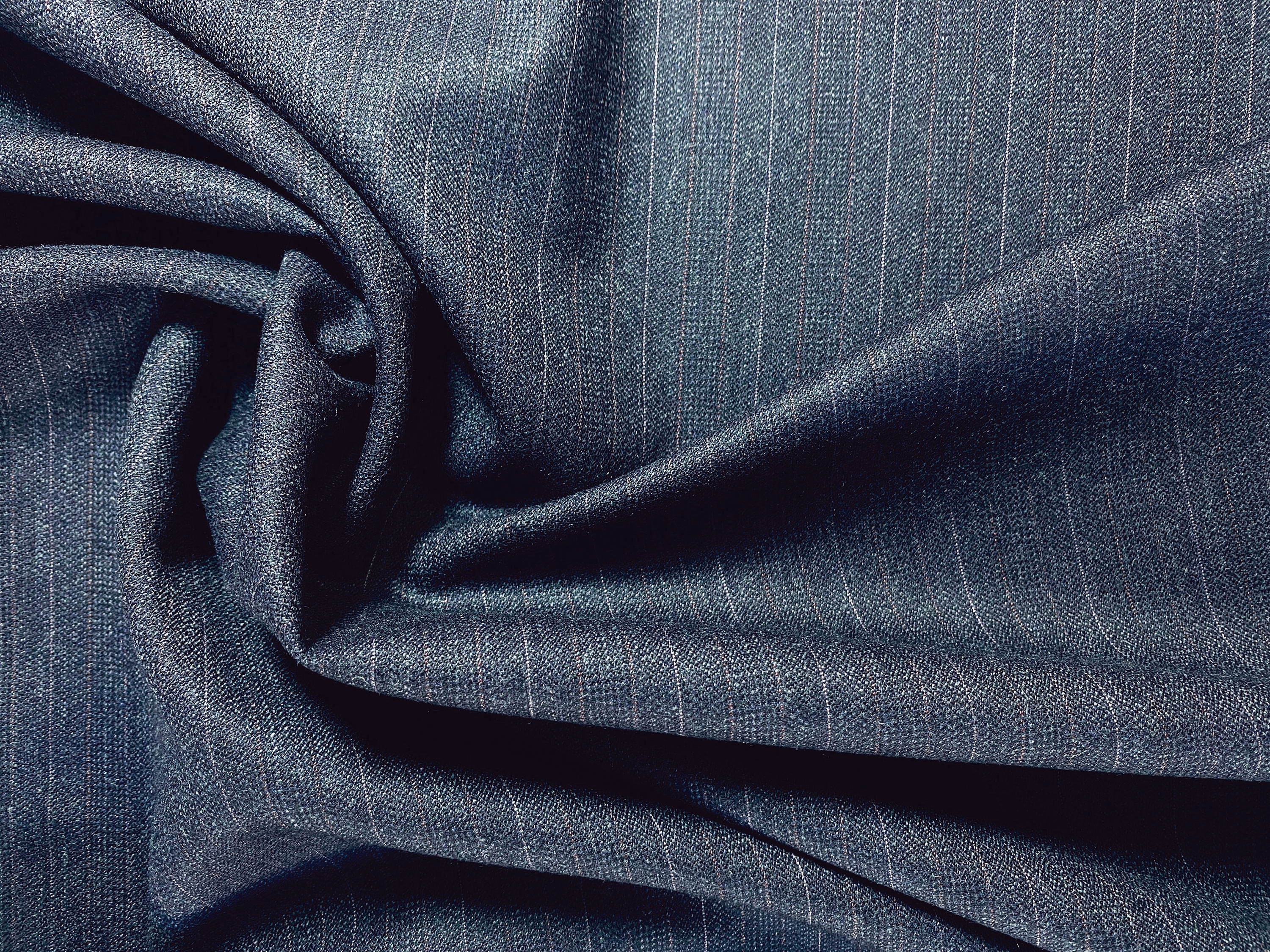 Schurwolle Dormeuil dunkelblau gestreift