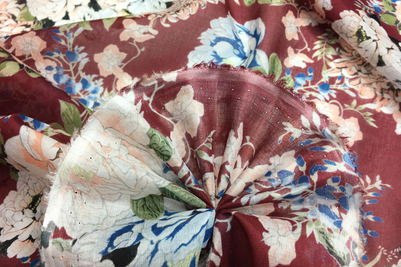 Batist - Pfingstrosen