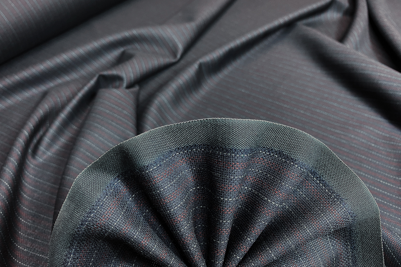 Schurwolle - Nadelstreifen