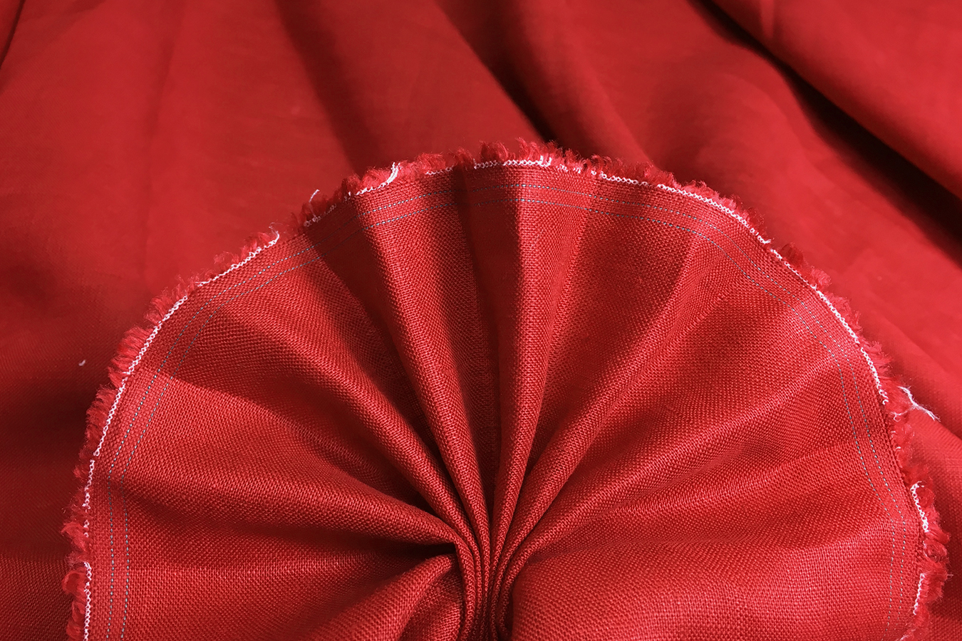 Feinleinen - karminrot