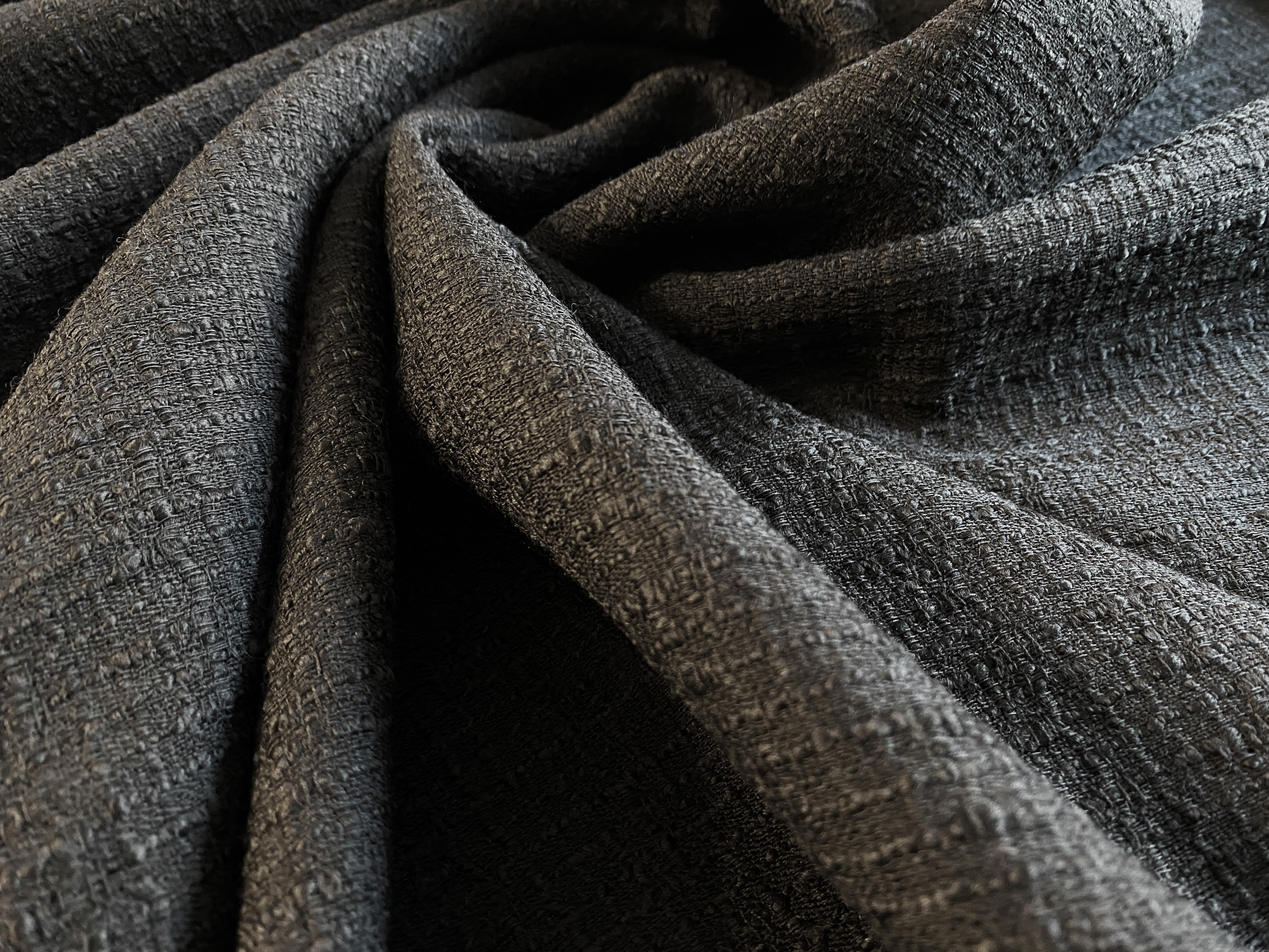 Boucle Kostümware schwarz