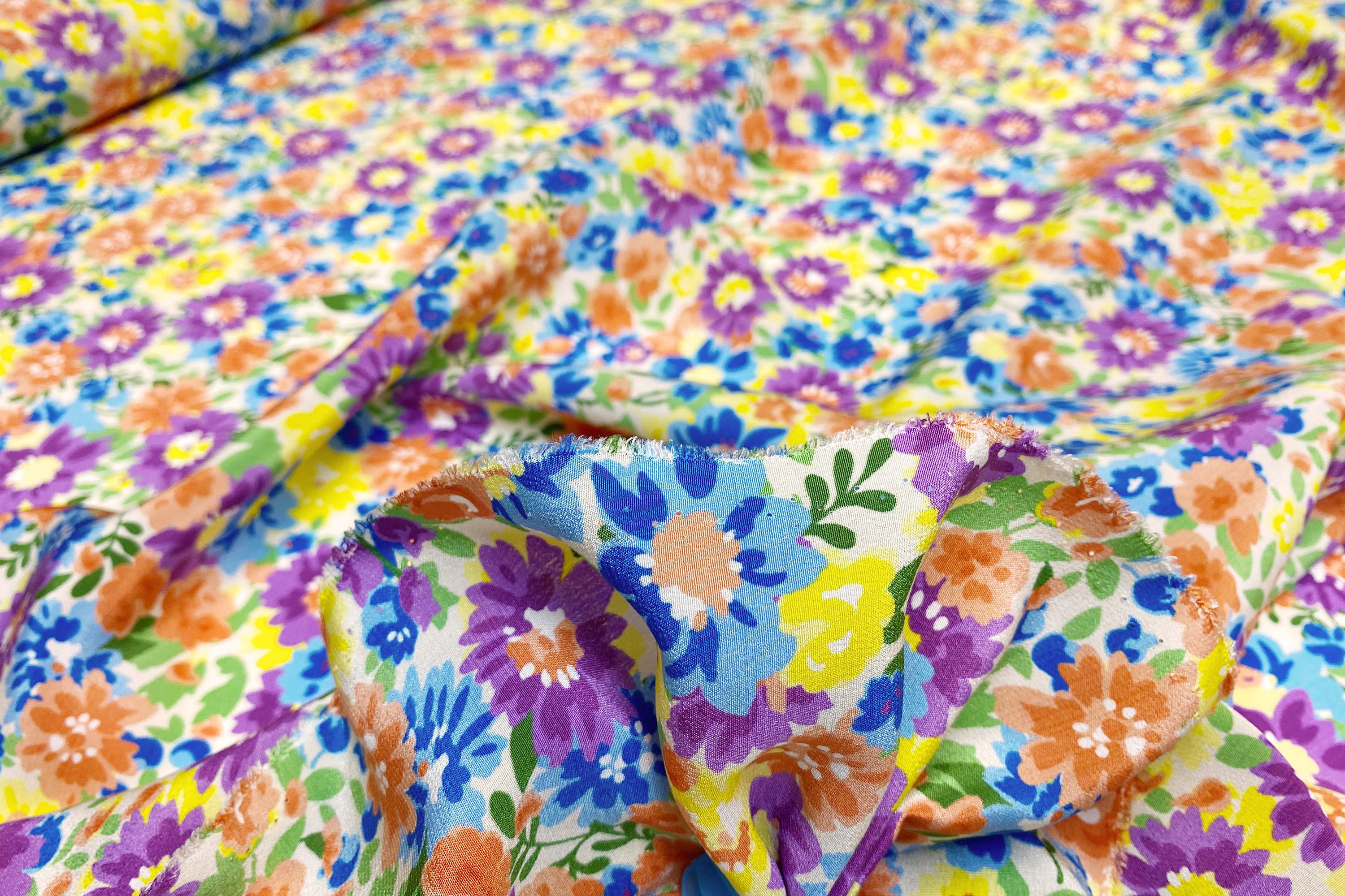 Seidencrêpe in Frühlingsfarben