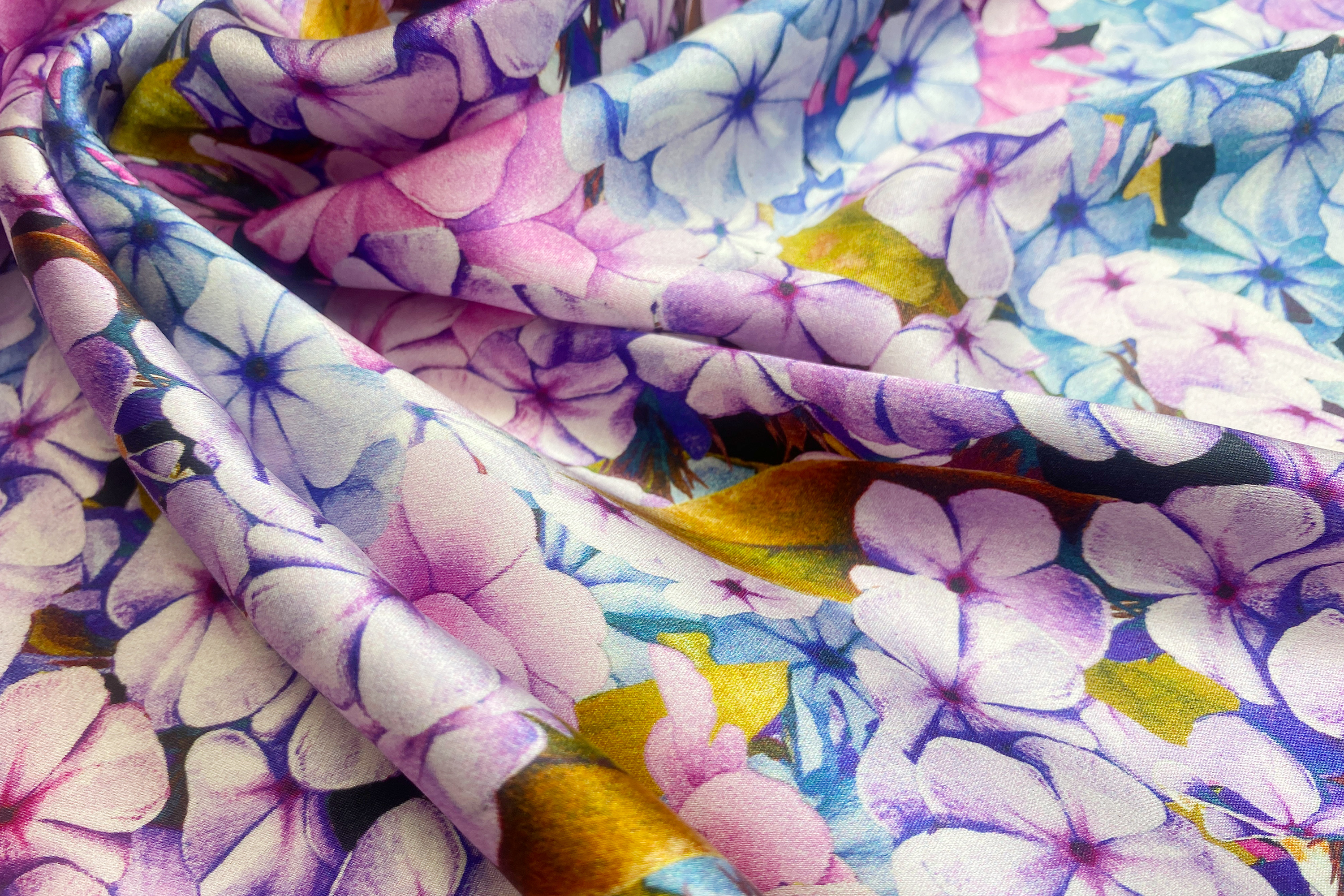 Satin Blüten rose-flieder-blau