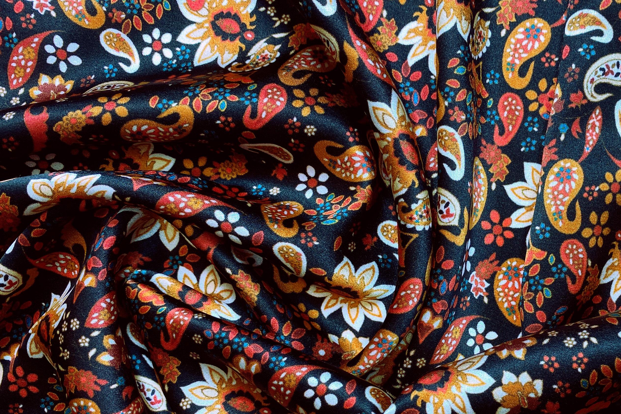 Seidensatin - Paisley