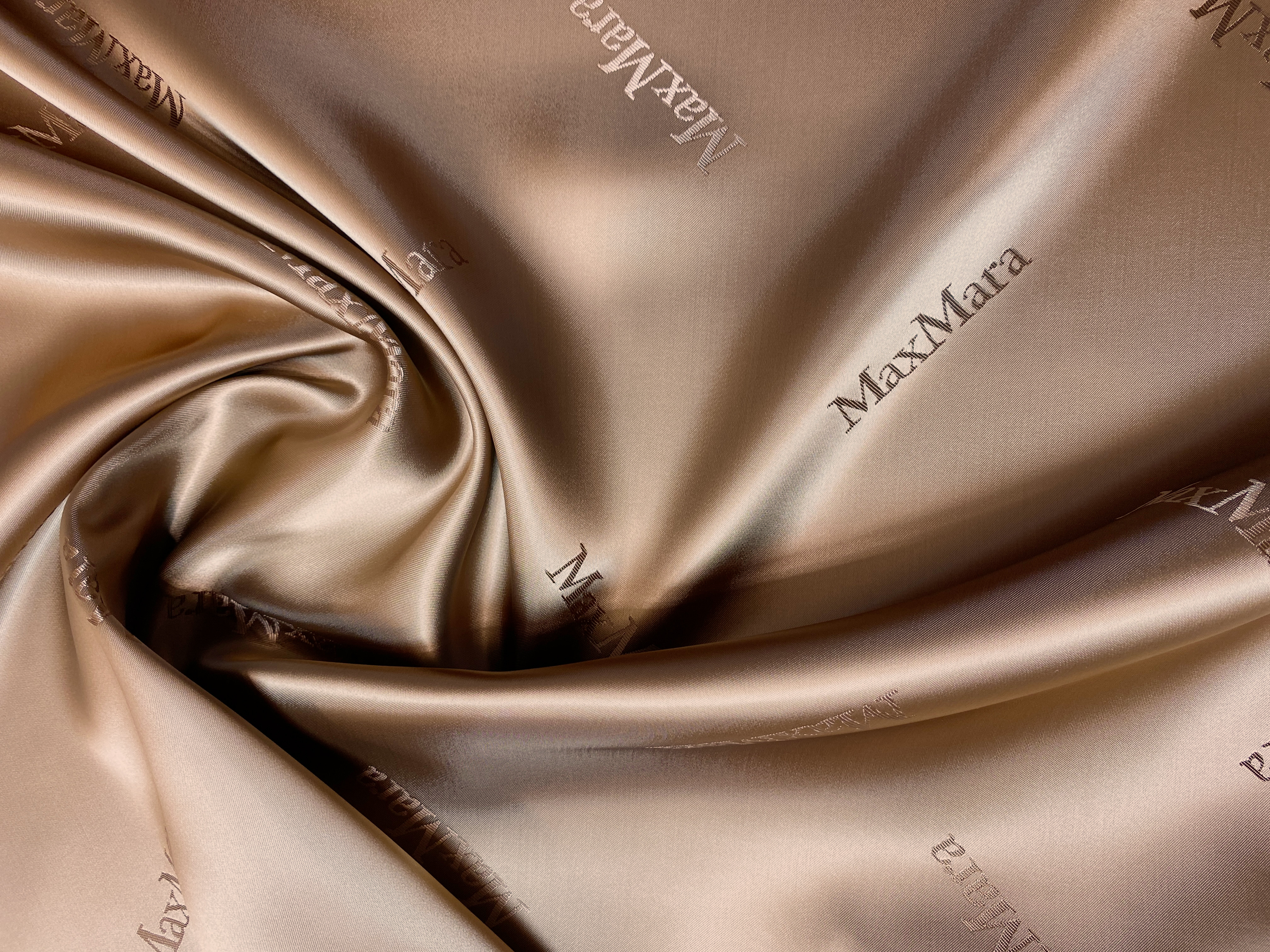 Duchessefutter von MaxMara