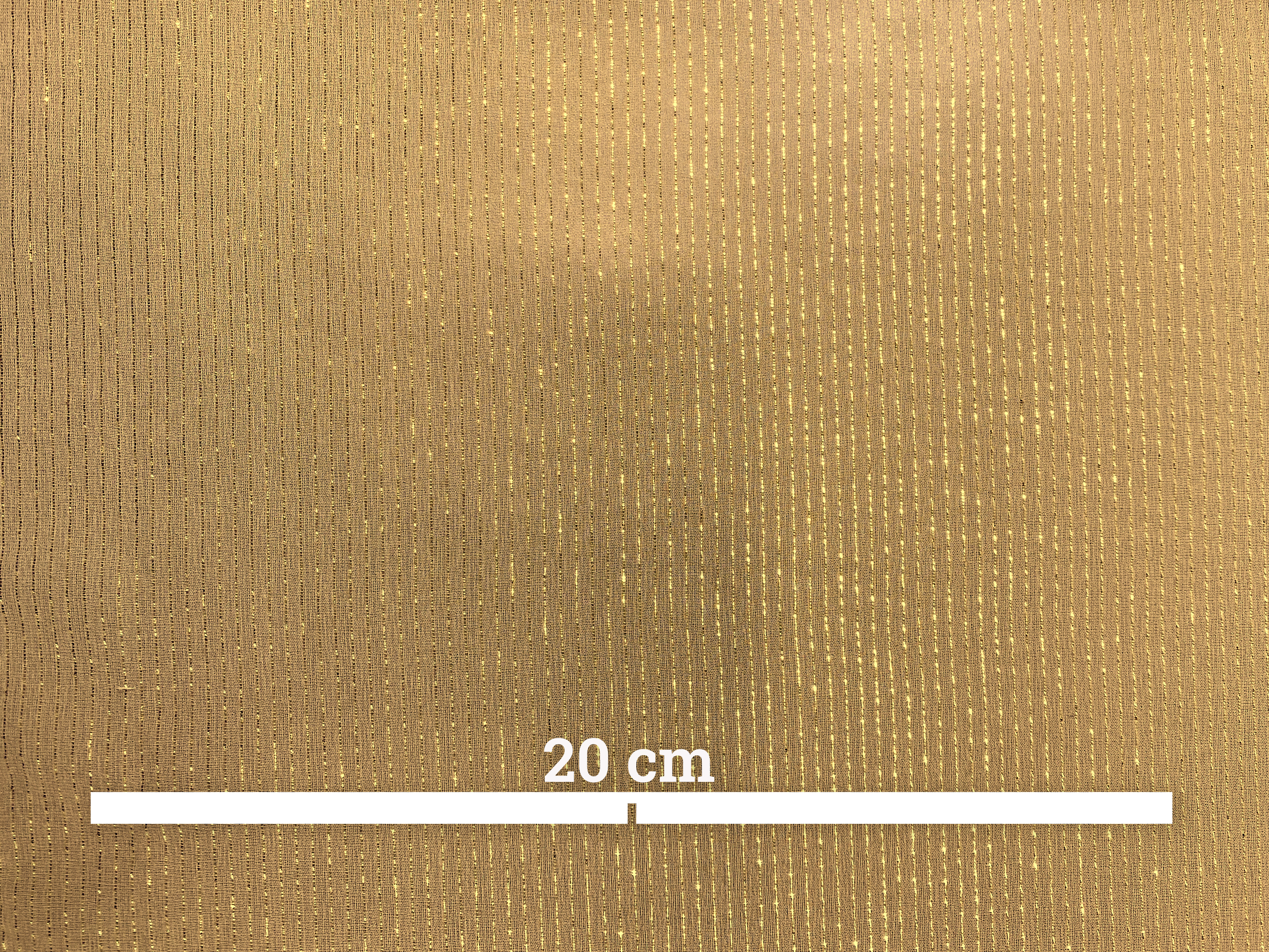 Seidencrepe mit goldenen Streifen