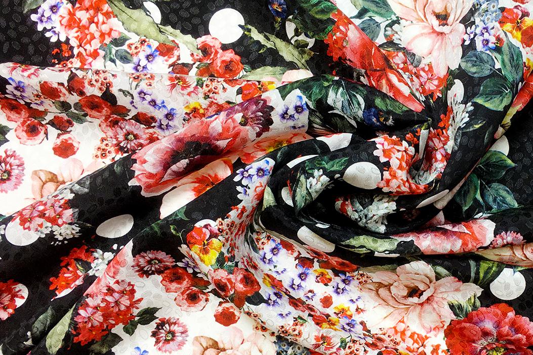 Seidenjacquard - Blumenbouquets