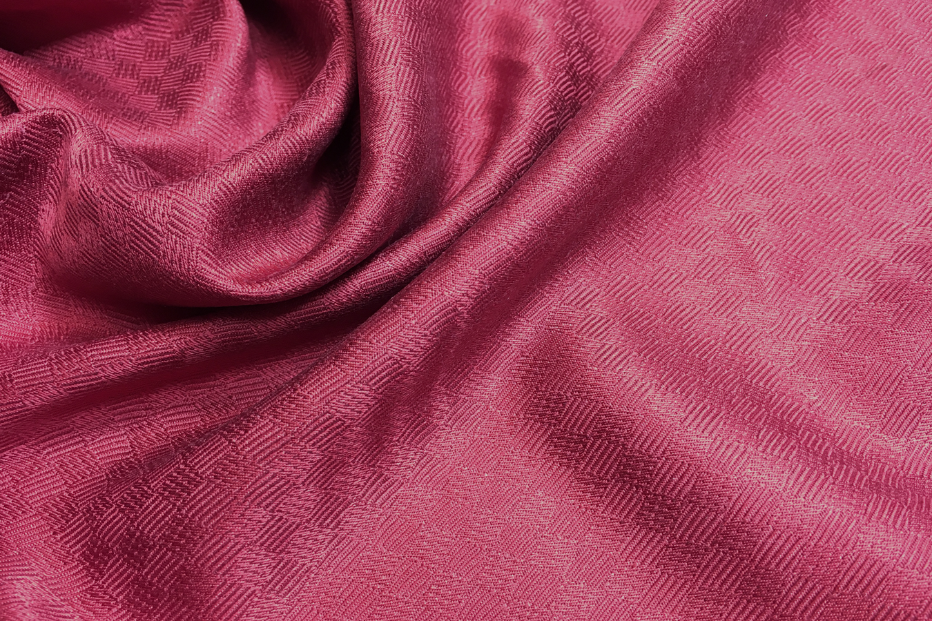 Seide - Würfelmuster, altrot