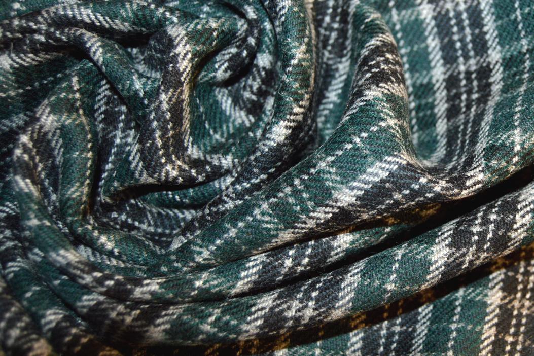 Schurwolle - grün-grau kariert