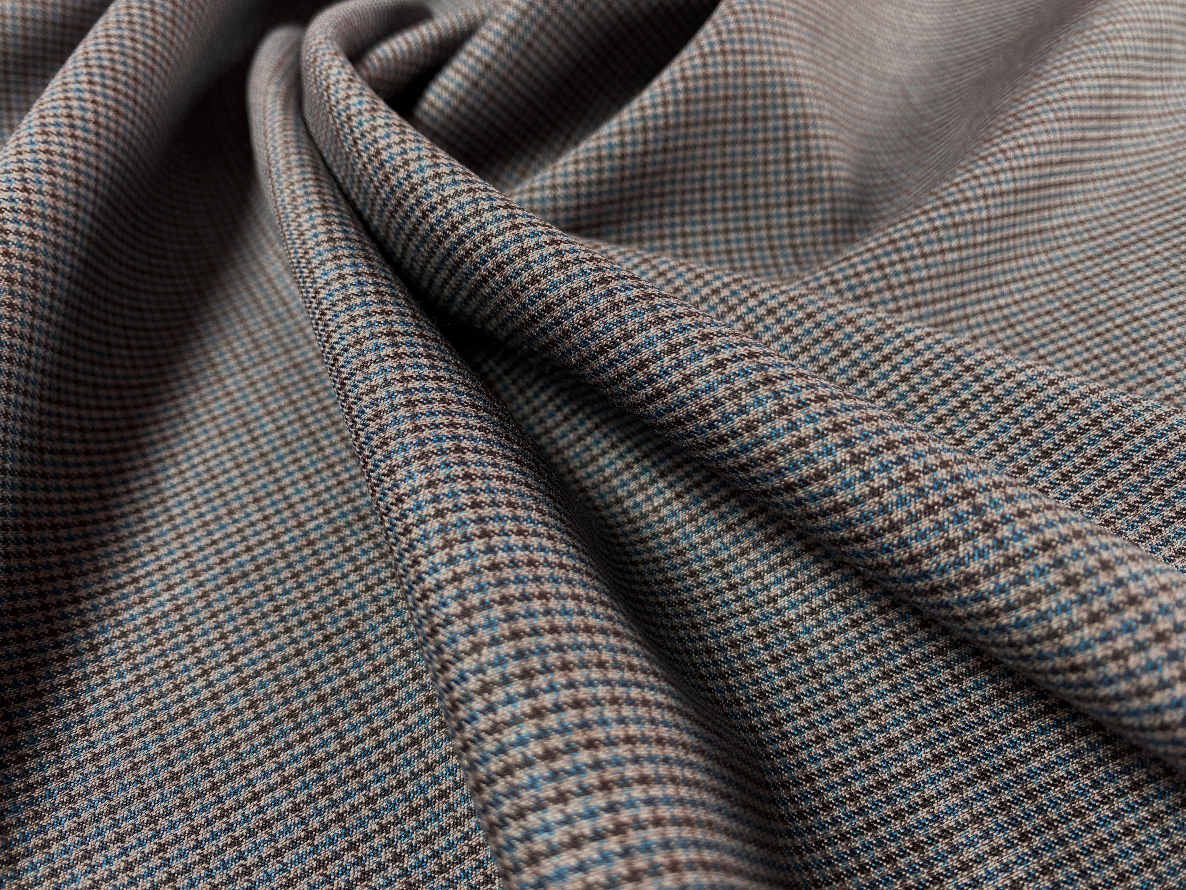 feiner Wollstoff grau-blau-braun