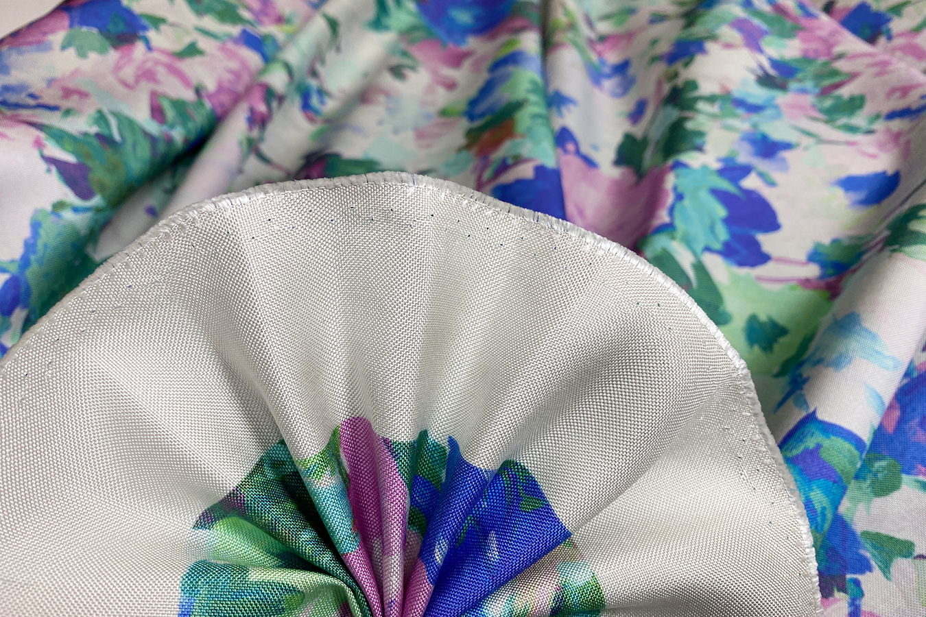 Kostümseide - Malereidruck, blau