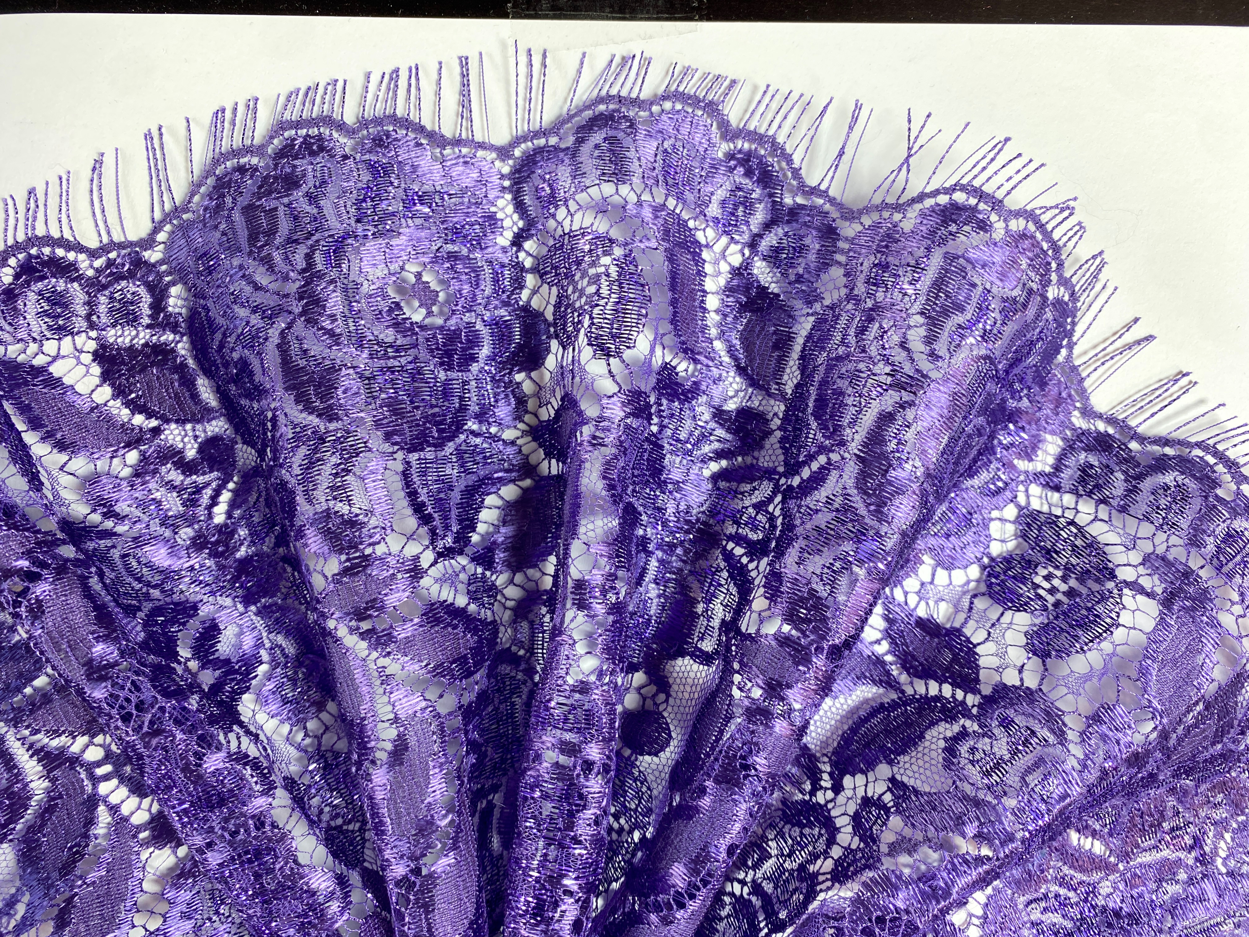 Lurexspitze lila
