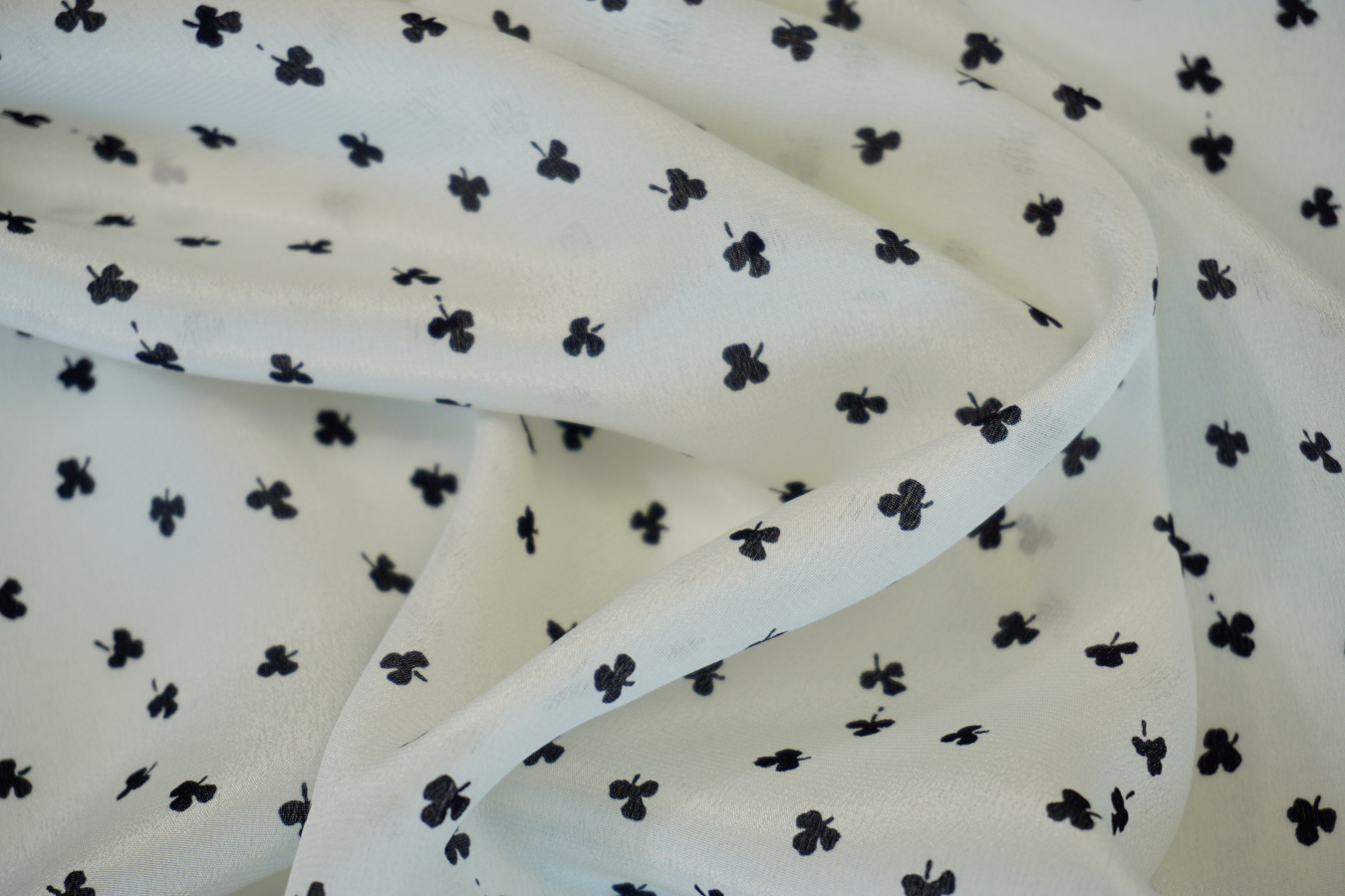 Seidencrêpe - Kleeblätter