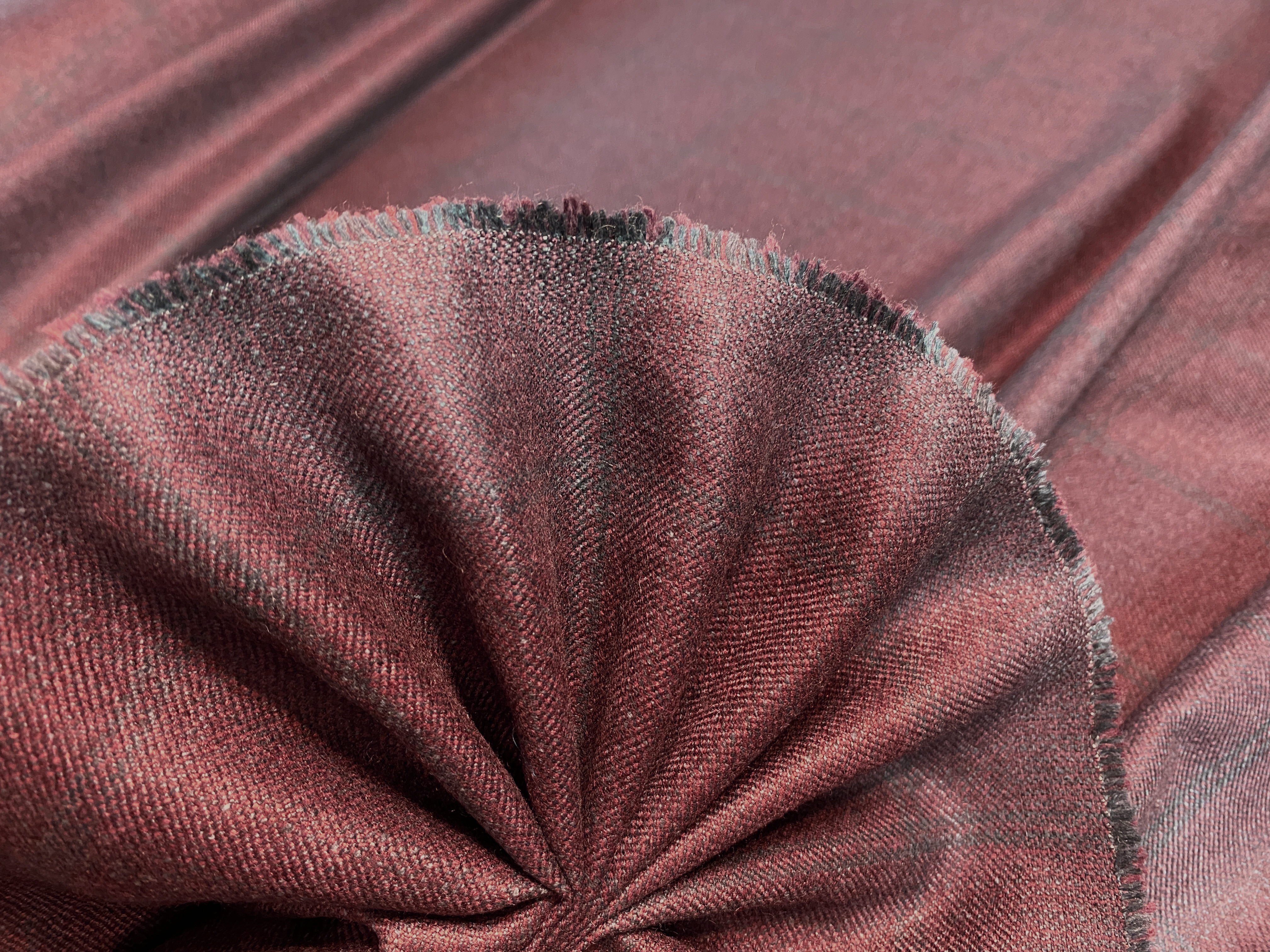 Seide-Kaschmirmischung aubergine