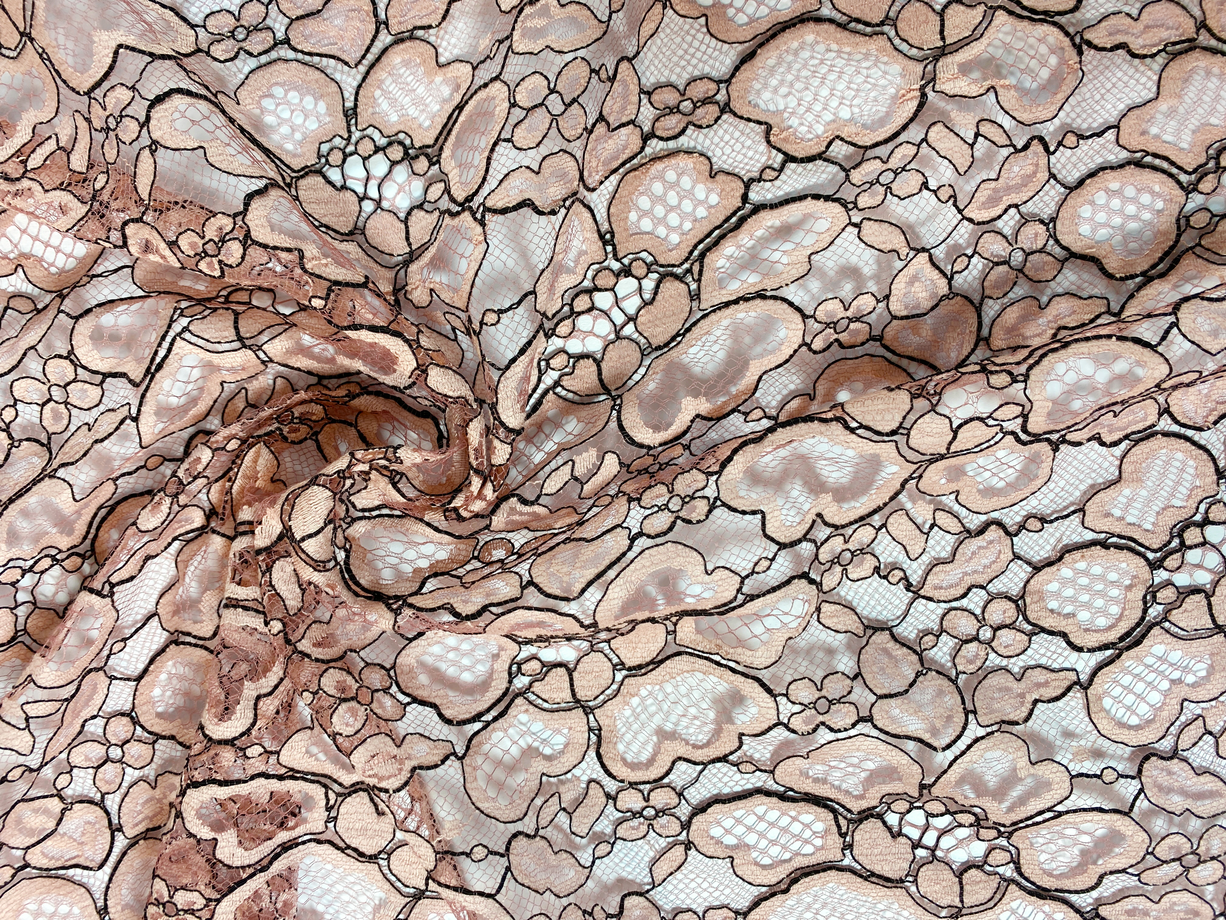 zweifarbige Spitze rosa-schwarz