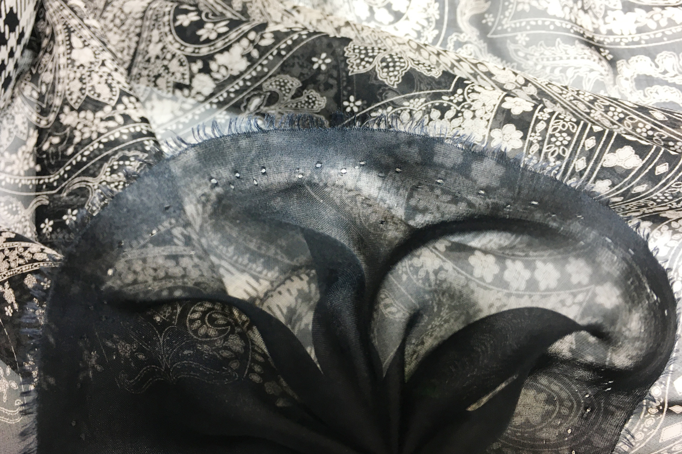 Seidenchiffon - Rapport