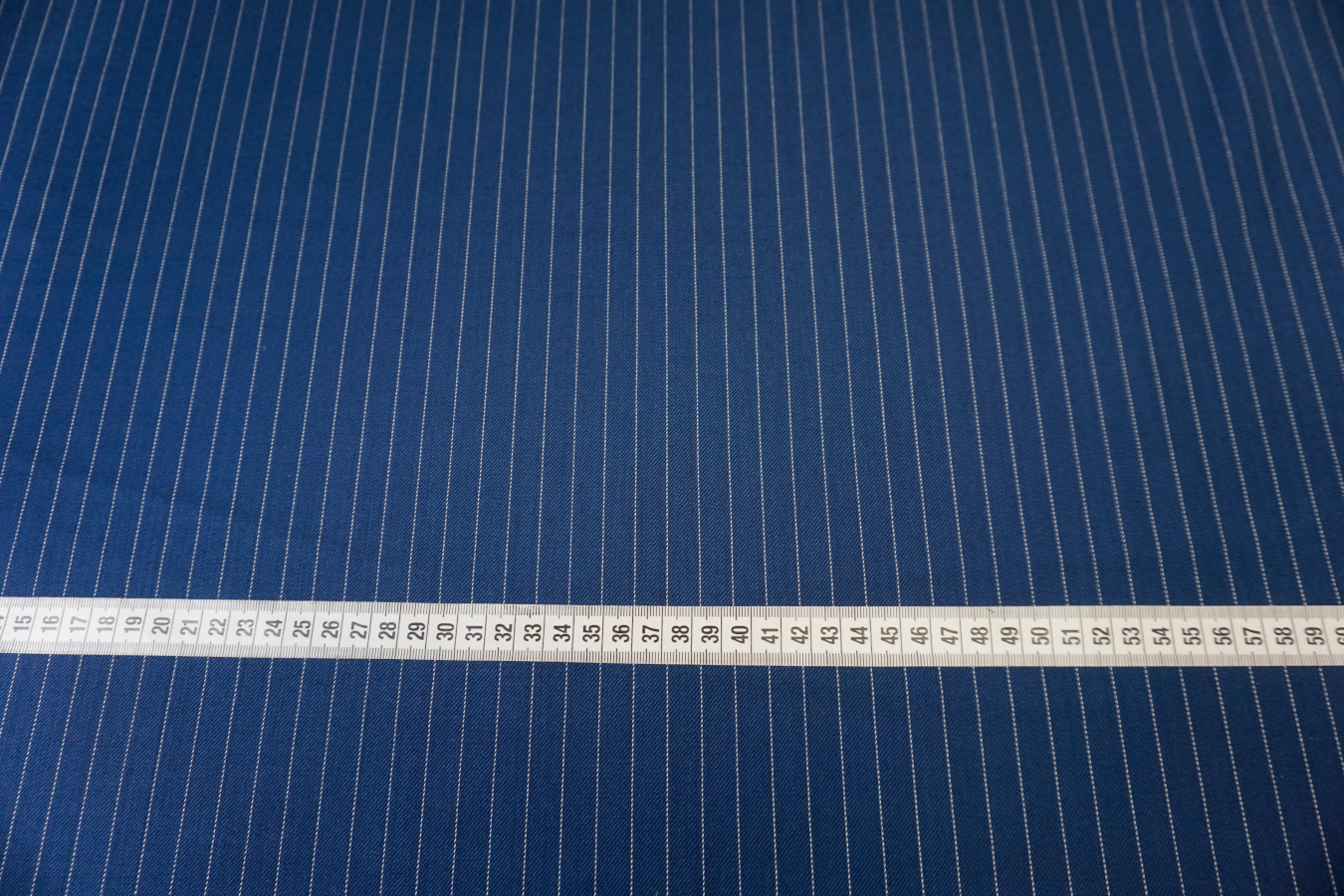 Schurwolle - Nadelstreifen, tintenblau