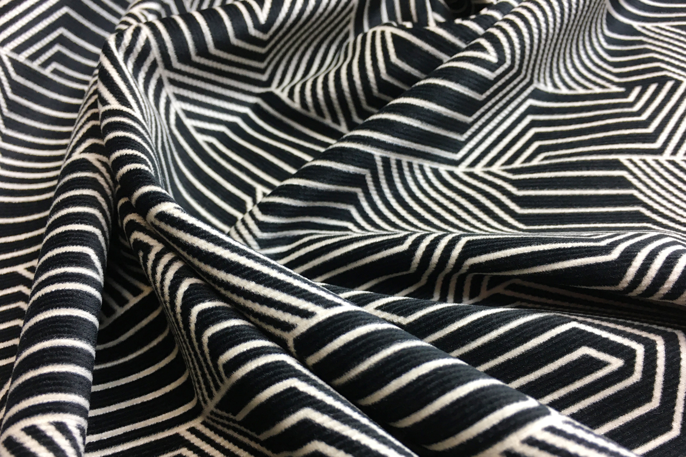 Feincord - schwarz-creme