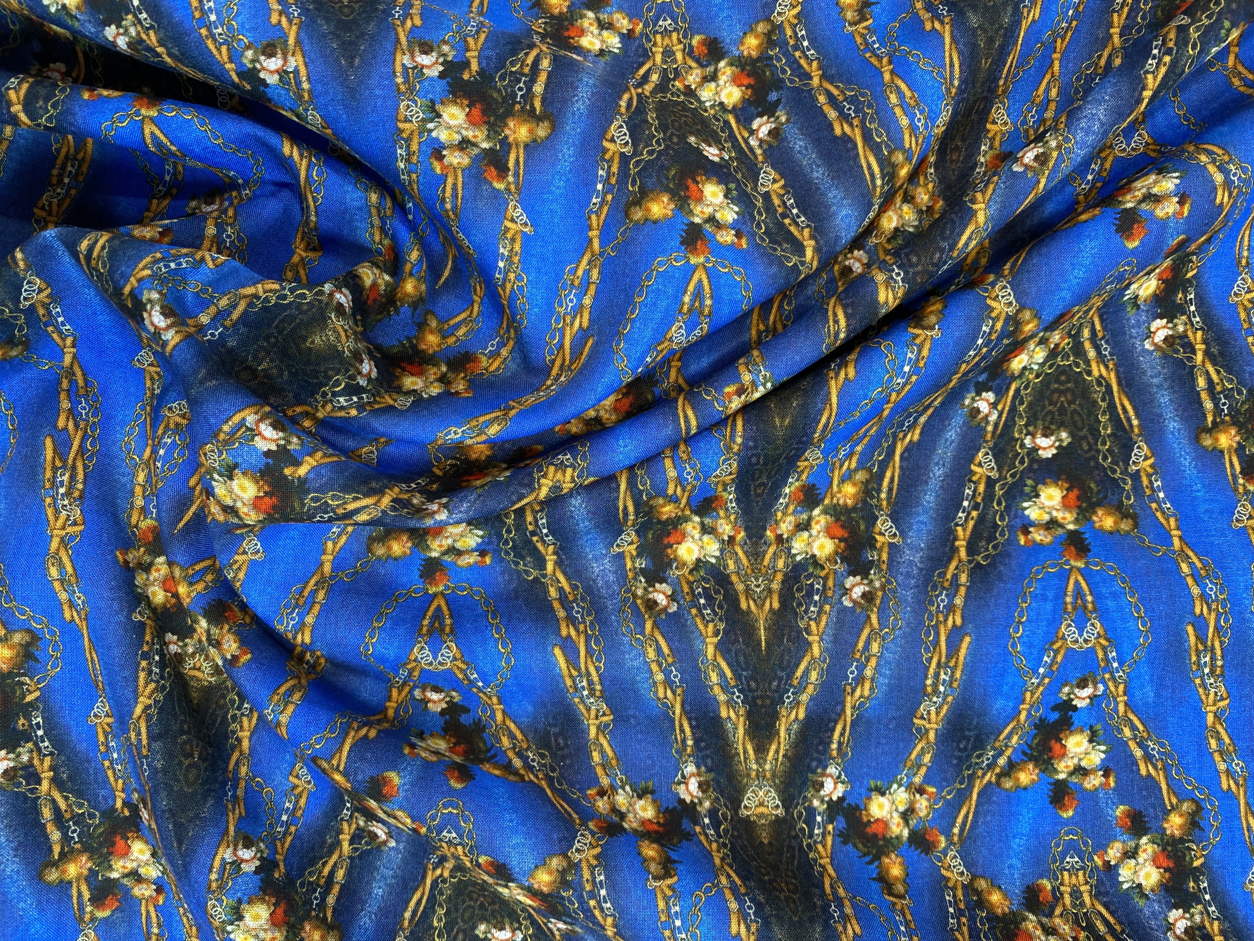 Baumwolle - Blumen auf blau/schwarz