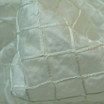 Bestickter Chiffon - cremefarben