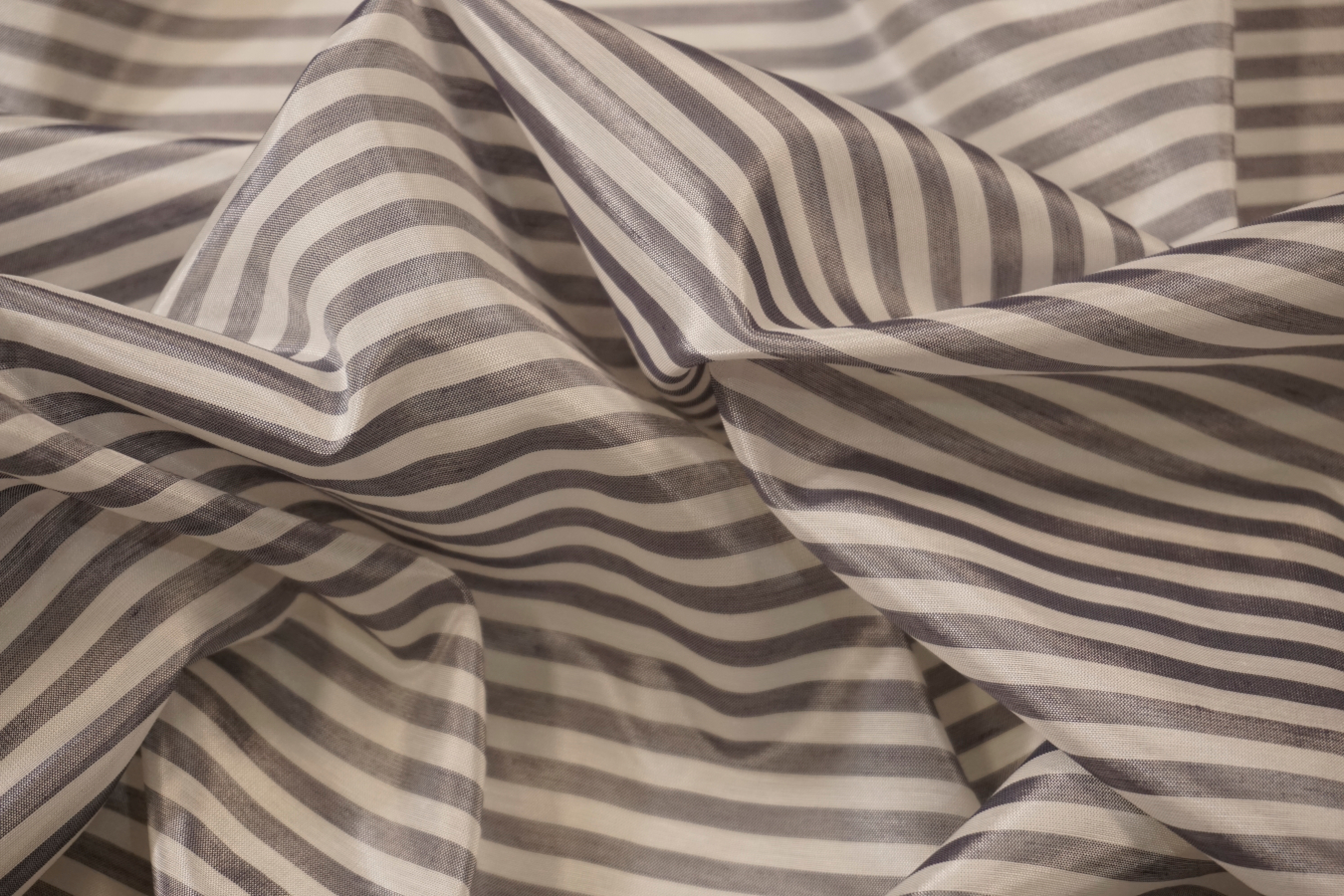 Viskose mit Baumwolle - weiß/blau