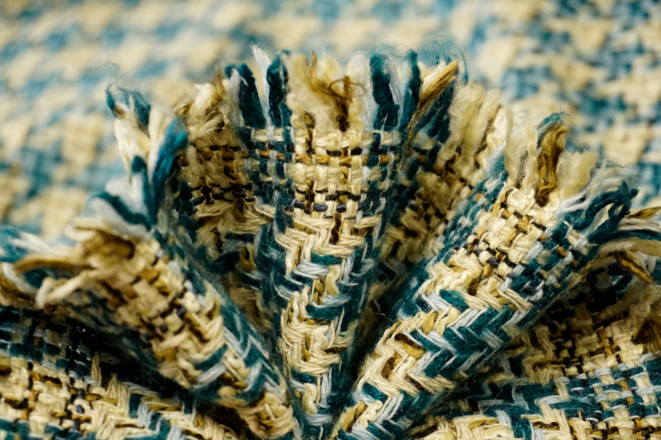 Schurwolle - türkis mit beige