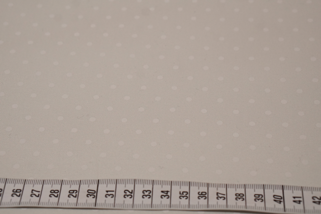 Baumwolle ecru mit weißen Punkten