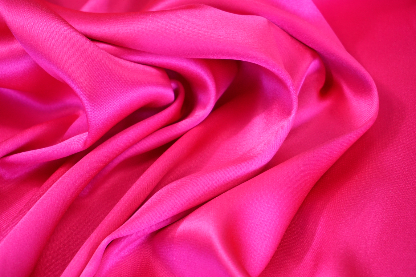 Schwerer Seidensatin - pink