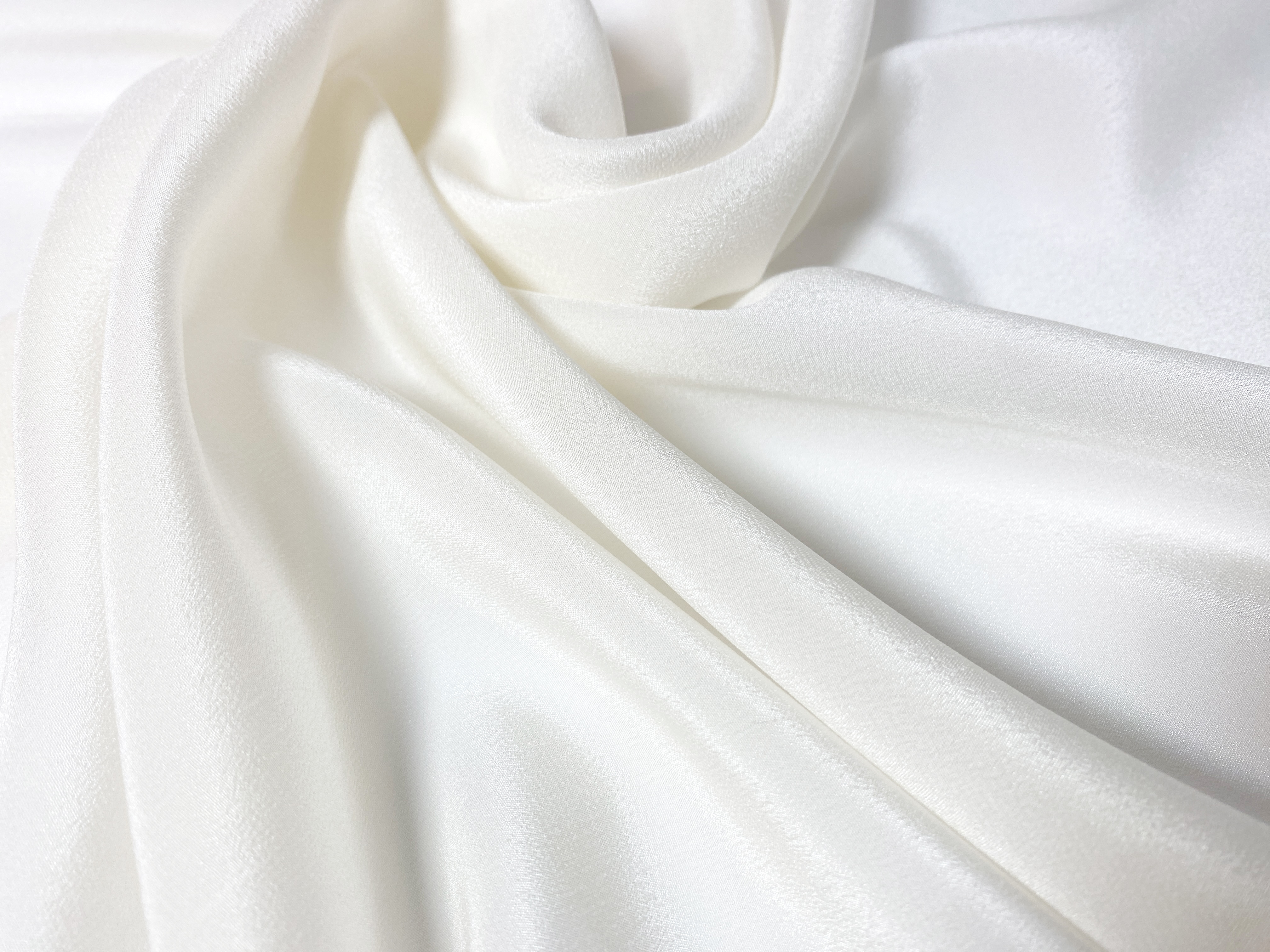 feiner Crepe ecru