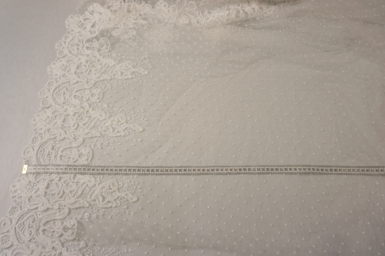 Französische Spitze - Samtbordüre