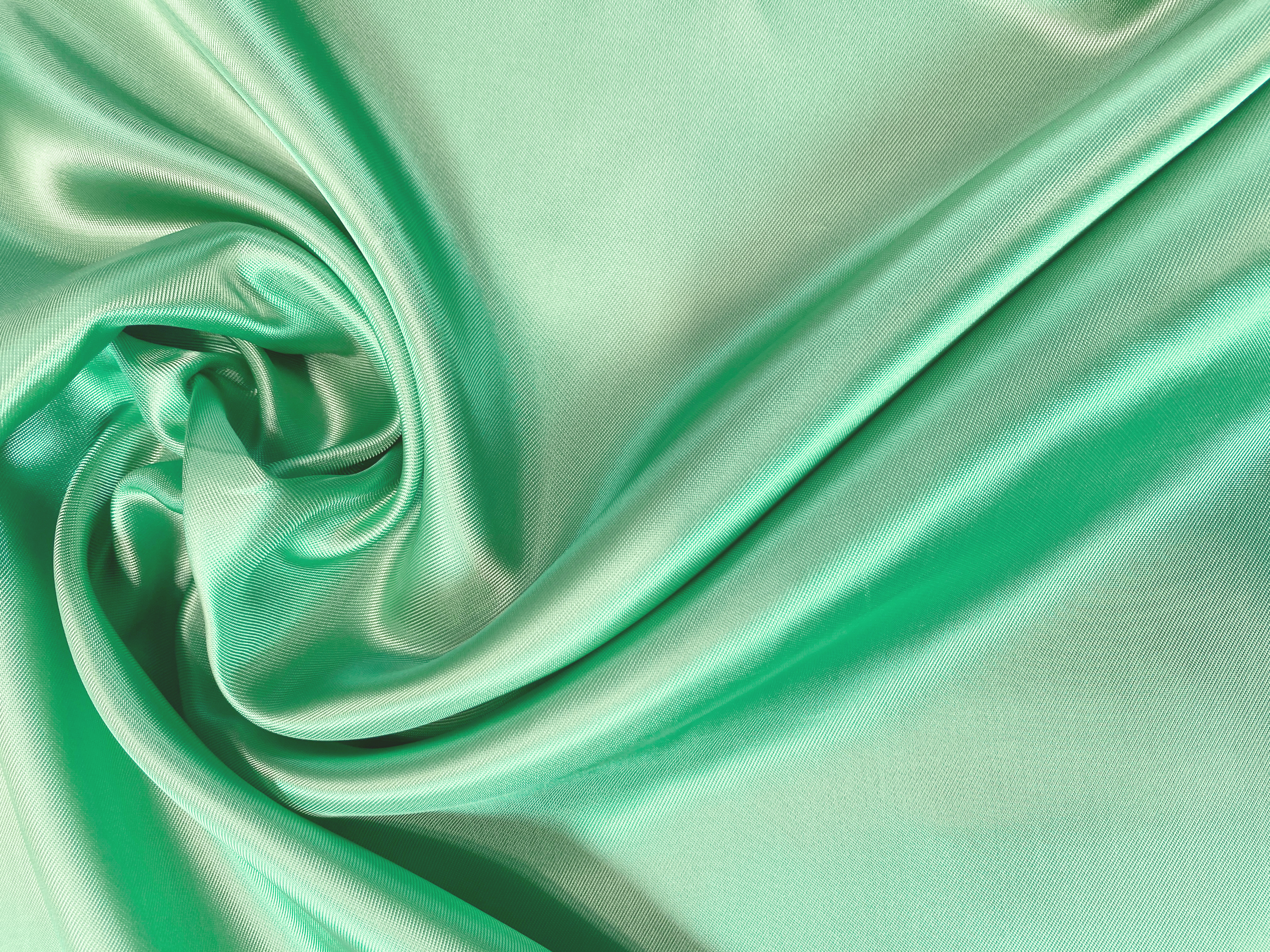 Sergefutter jadegrün