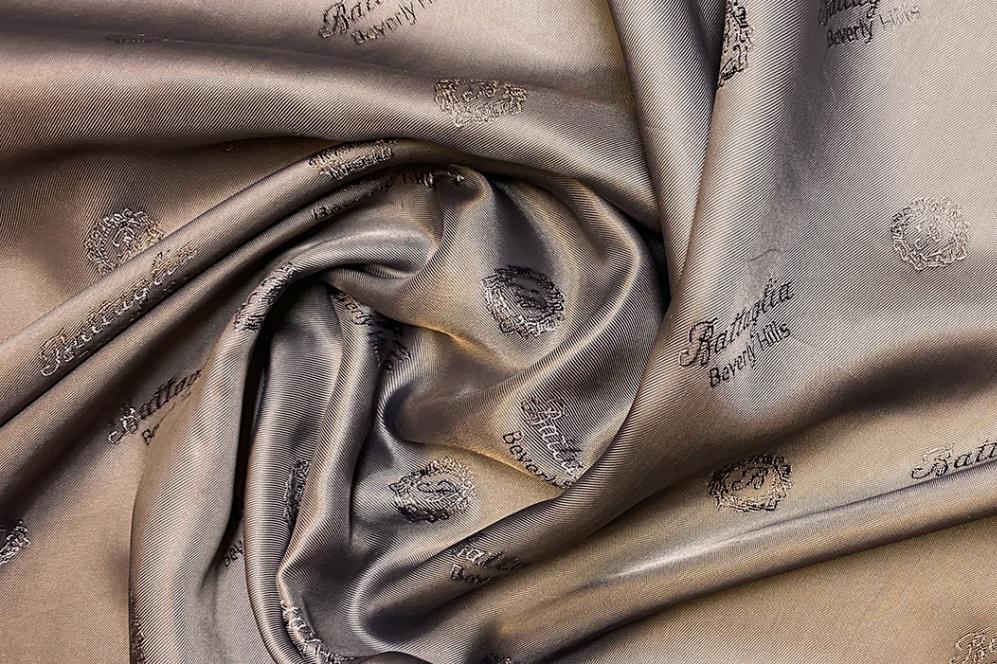 Leichtes Futter - brombeer