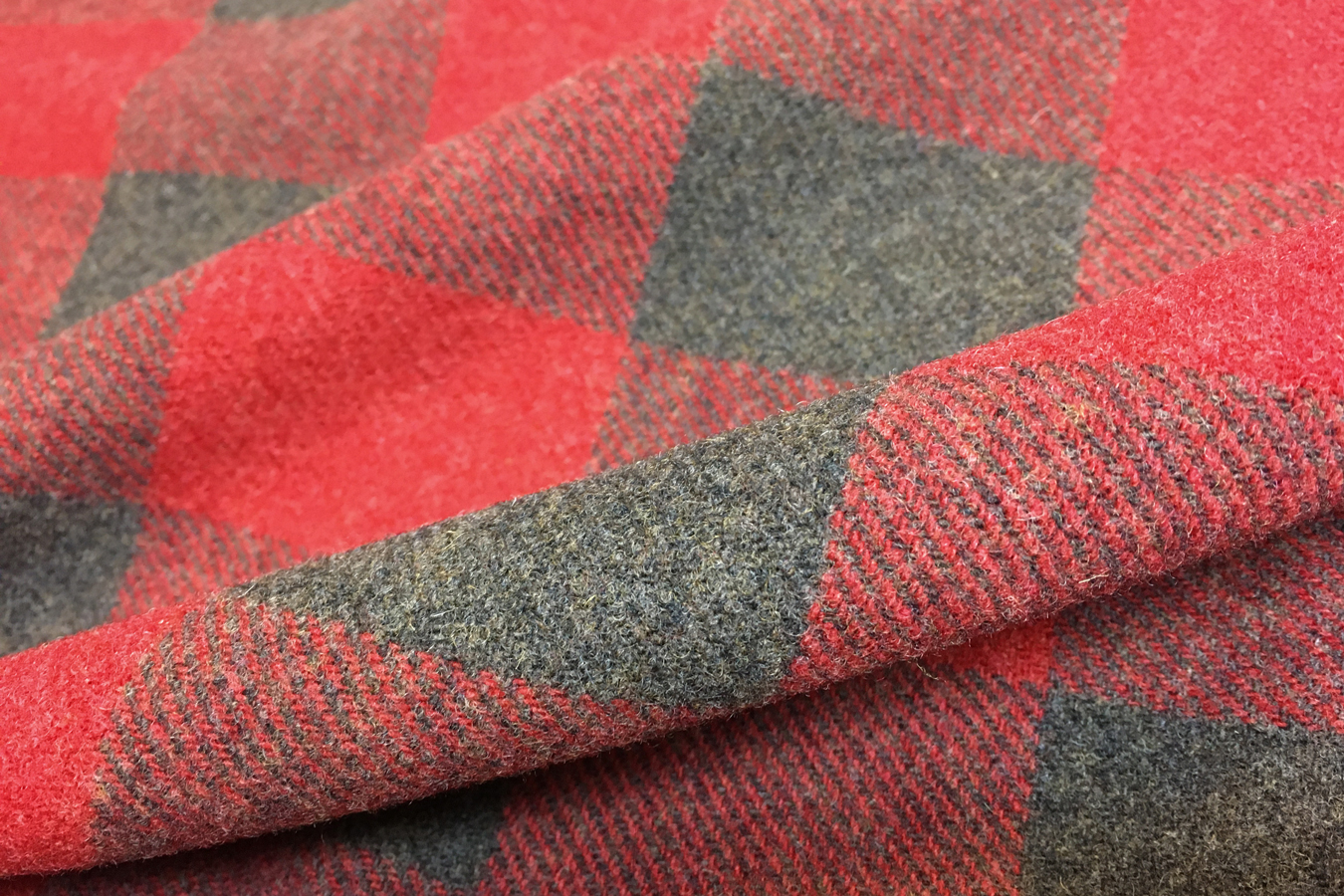 Schurwolle - Karo, rot/braun