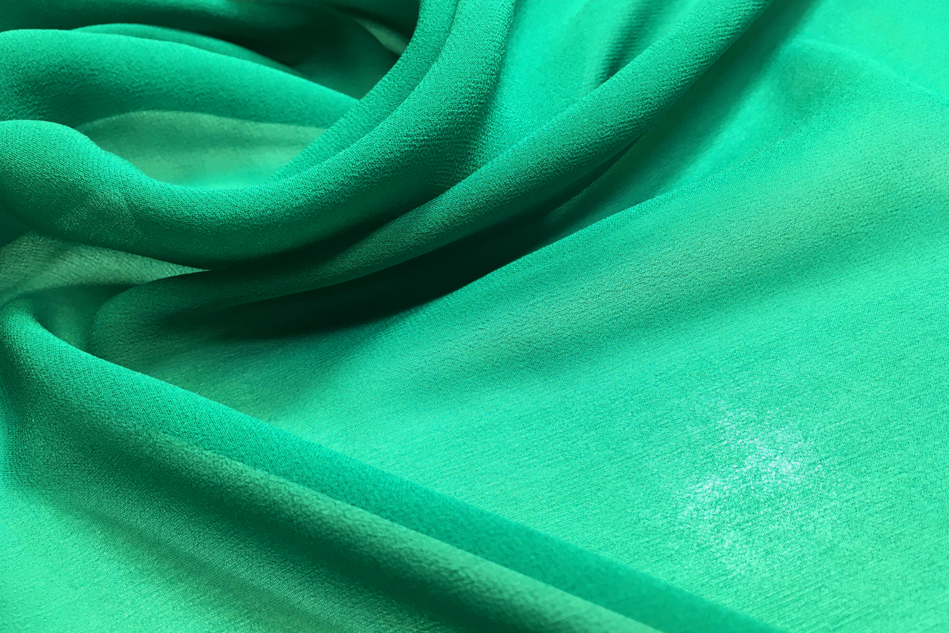 Seidengeorgette - smaragdgrün