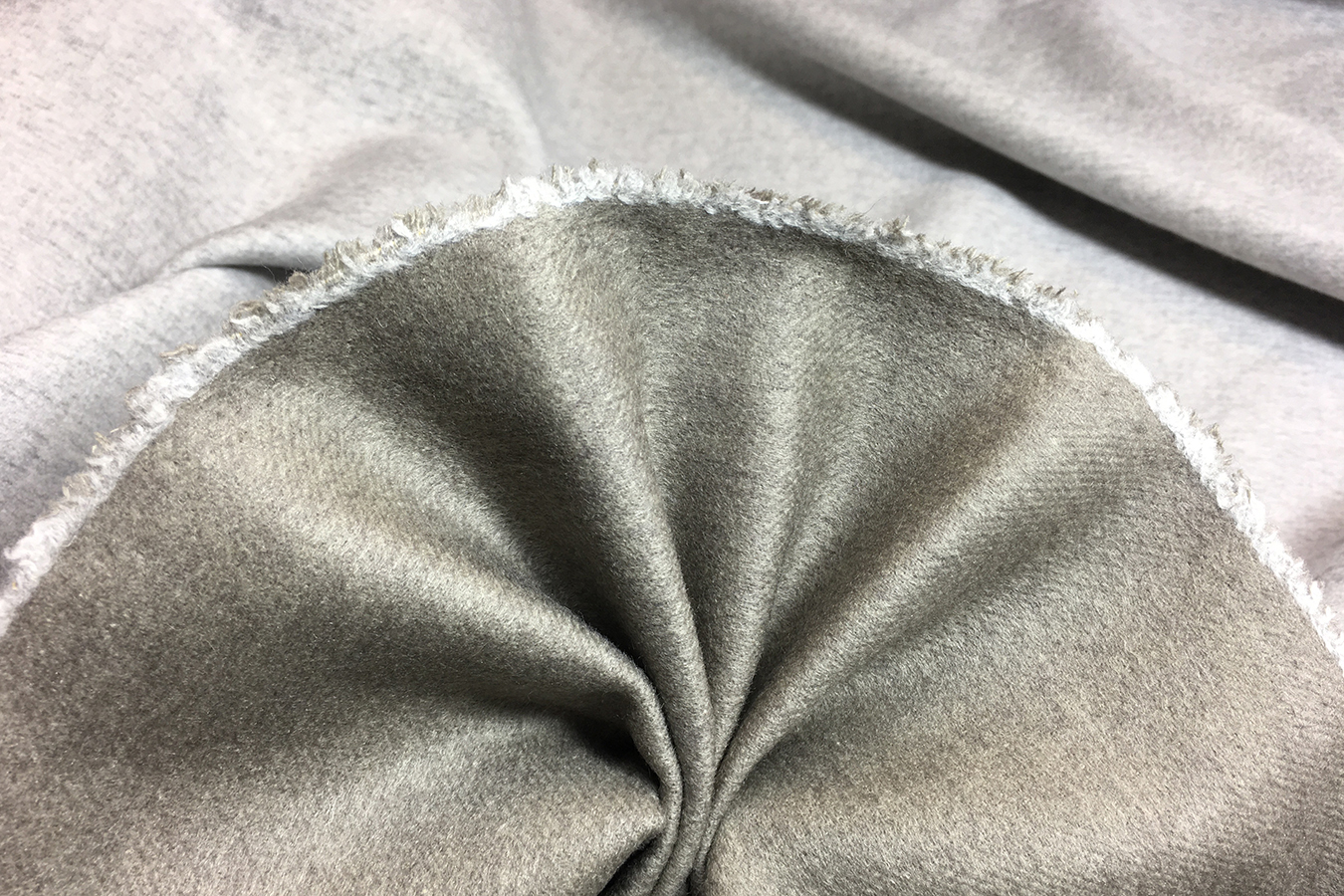 Kaschmir Double Face - hellgrau-graubraun