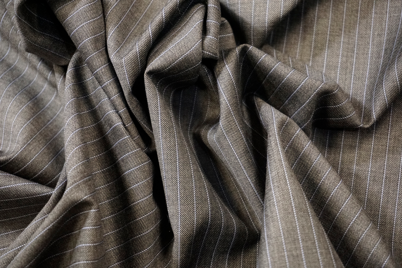 Nadelstreifen- Super 150S