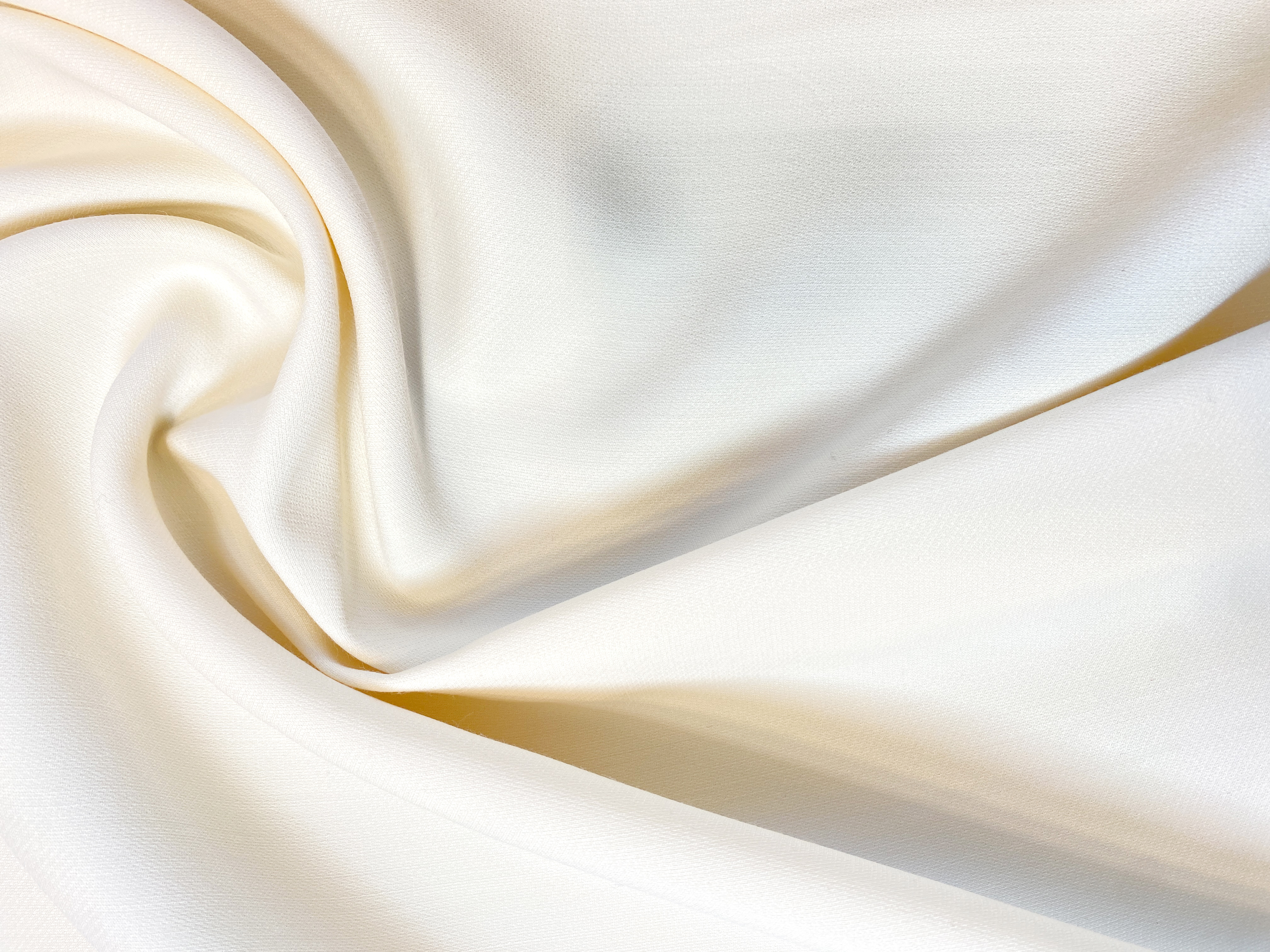 Schurwolle-Seidemischung wollweiß