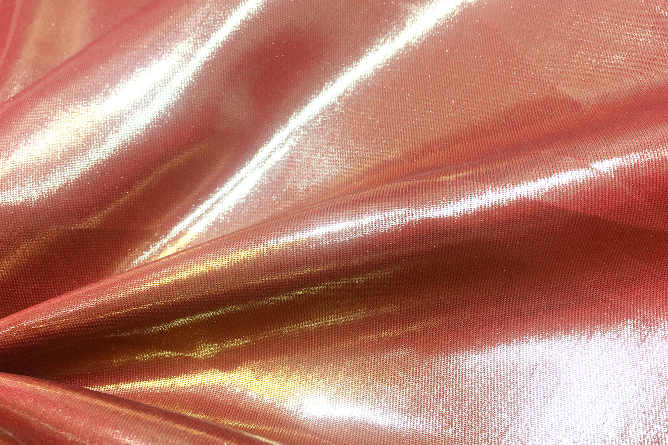 Viskose - Goldglanz auf rot
