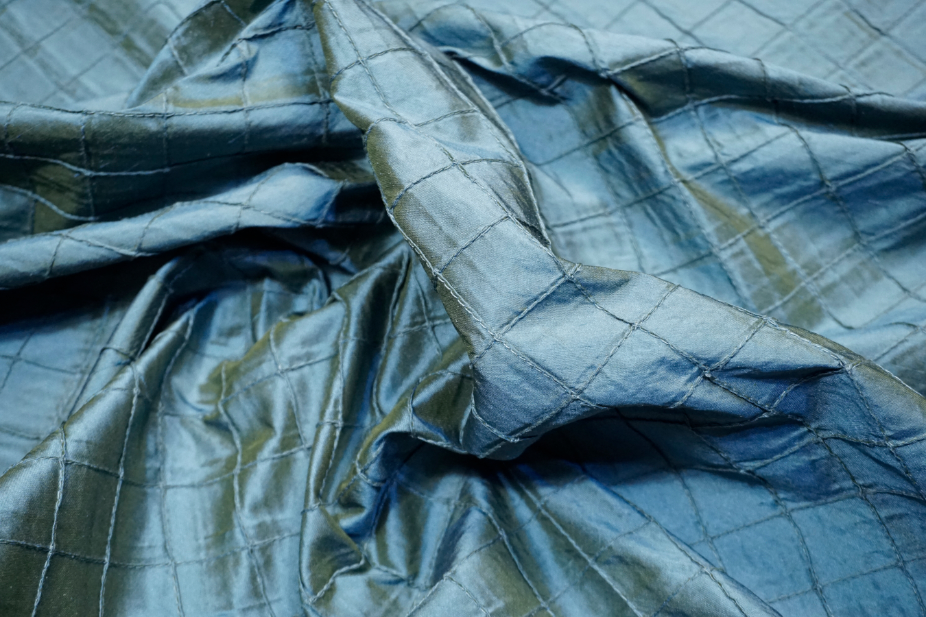 Seide mit Zierbiesen