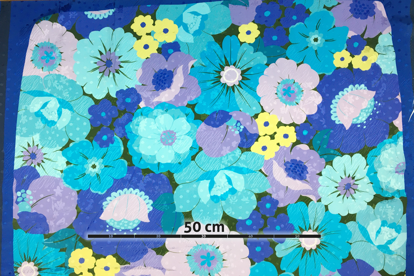 Viskoserapport - große Blüten, blau